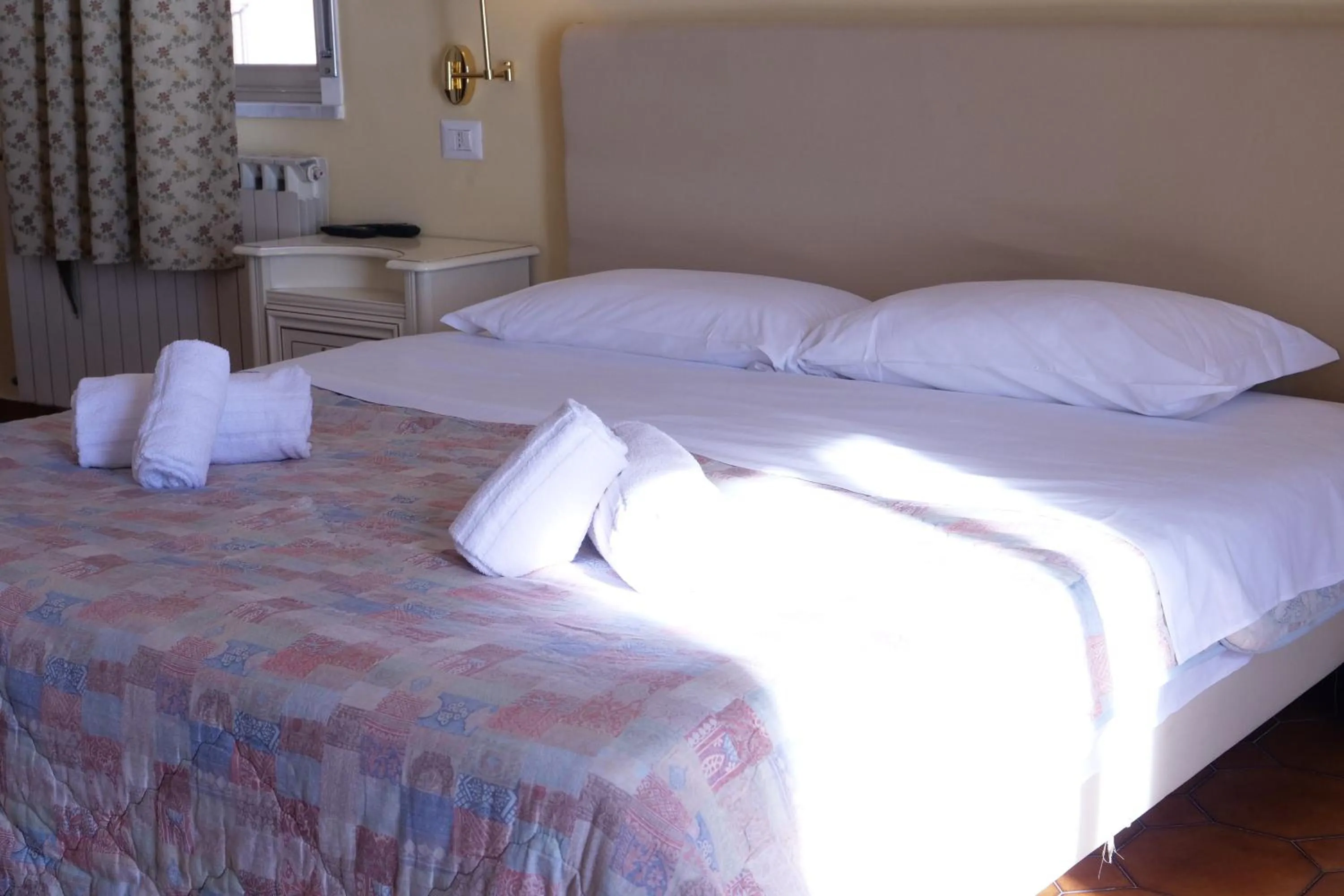 Bedroom, Bed in Hotel Elios Tao