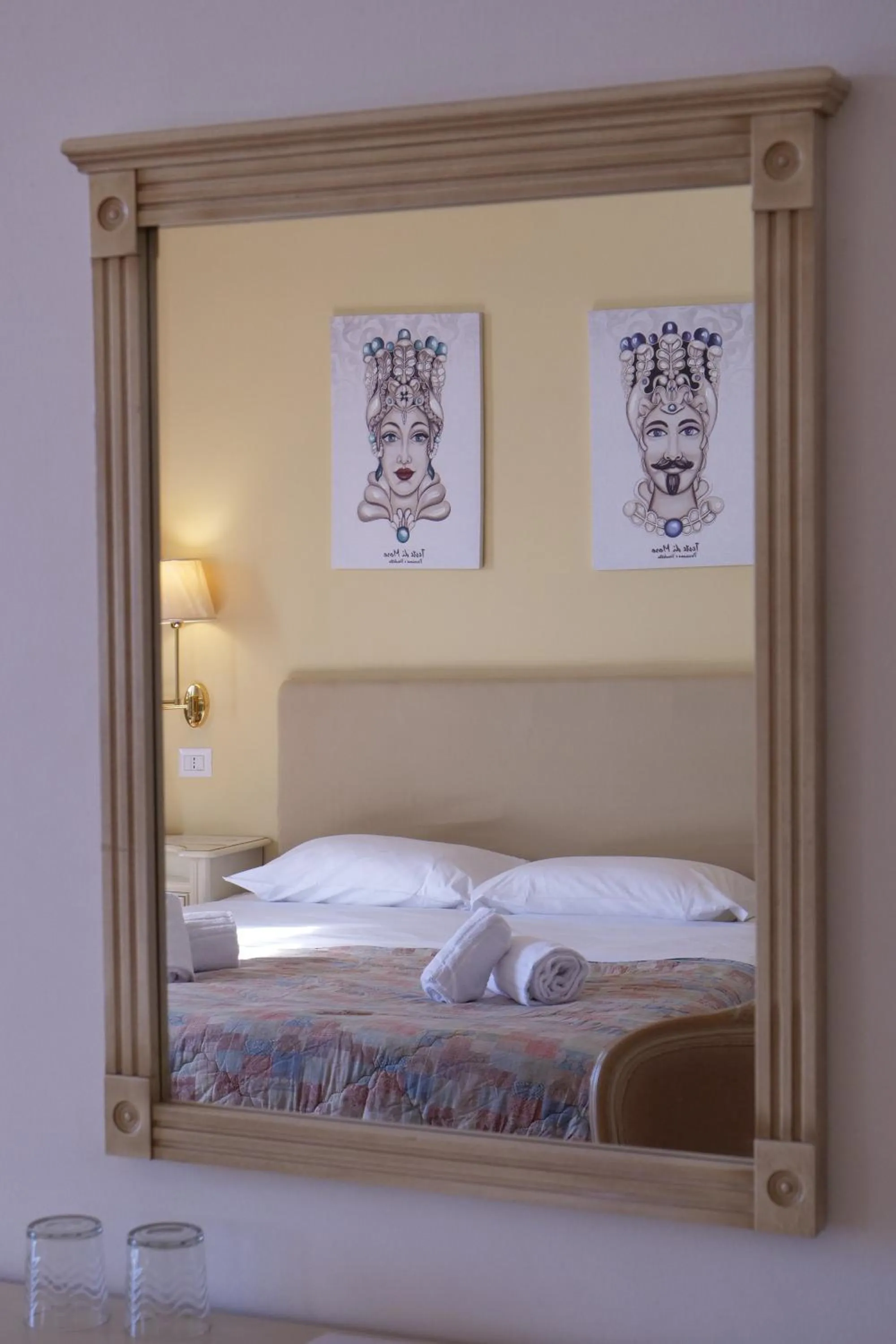 Decorative detail, Bed in Hotel Elios Tao