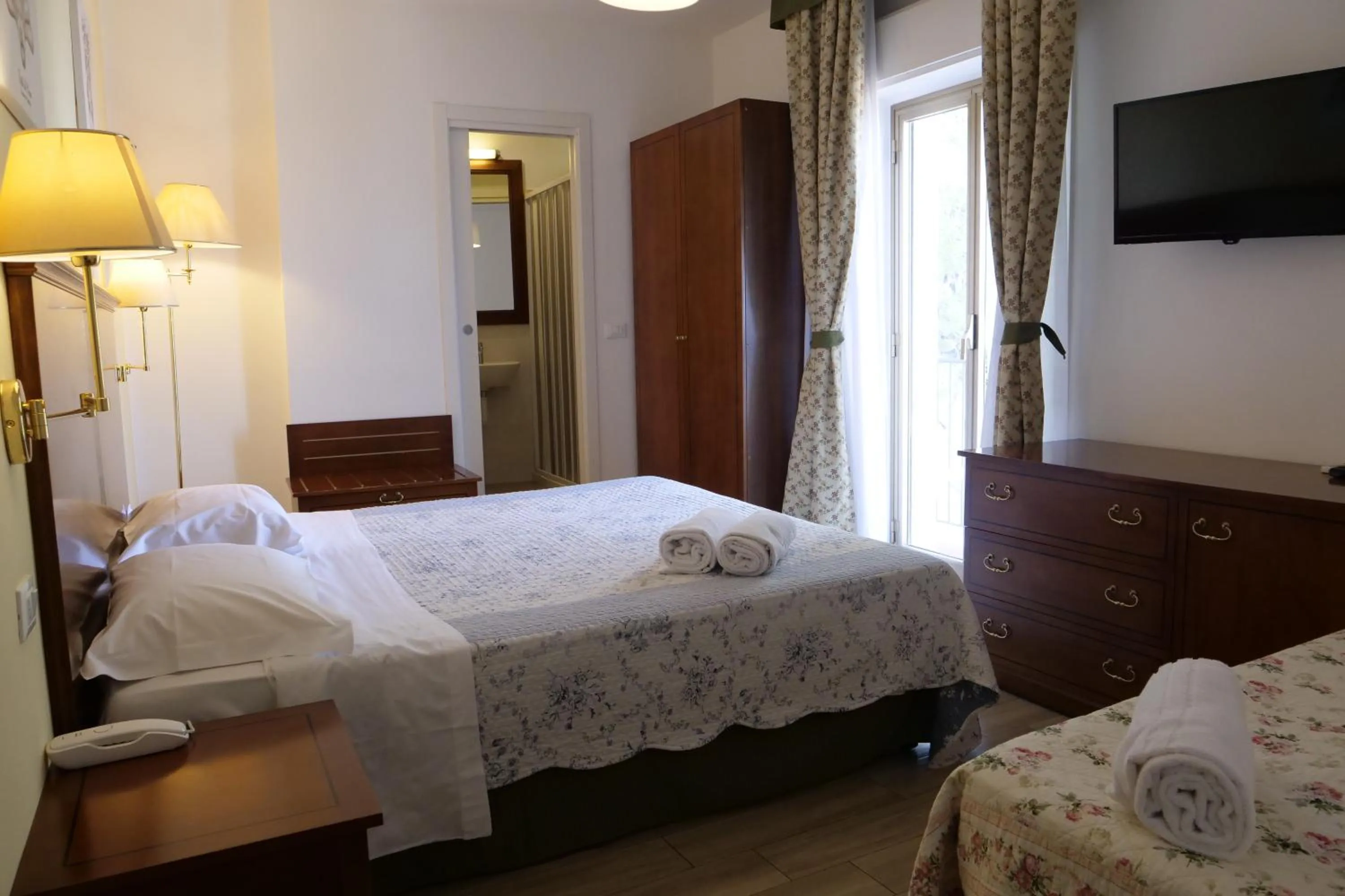 Bedroom, Bed in Hotel Elios Tao