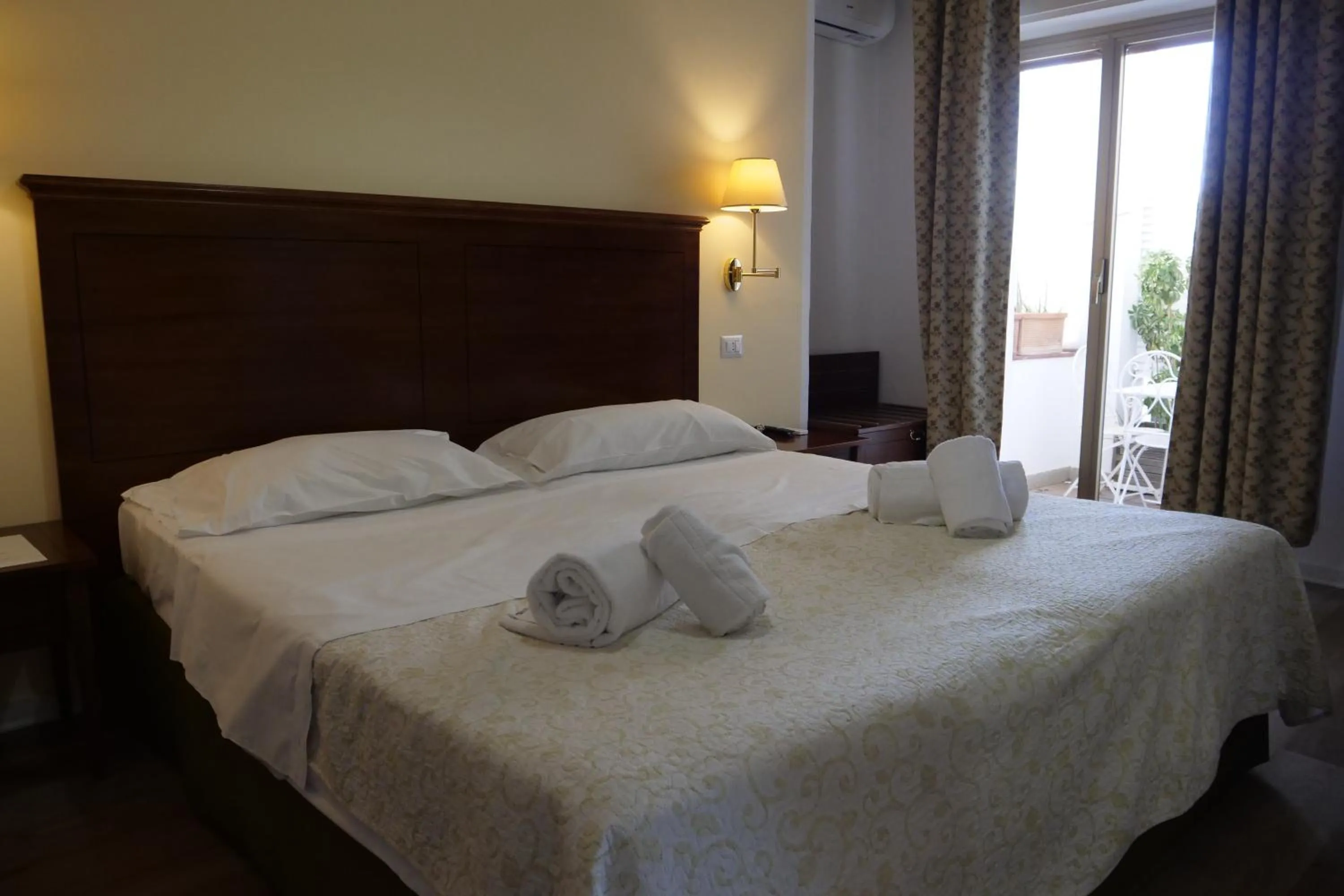 Bedroom, Bed in Hotel Elios Tao