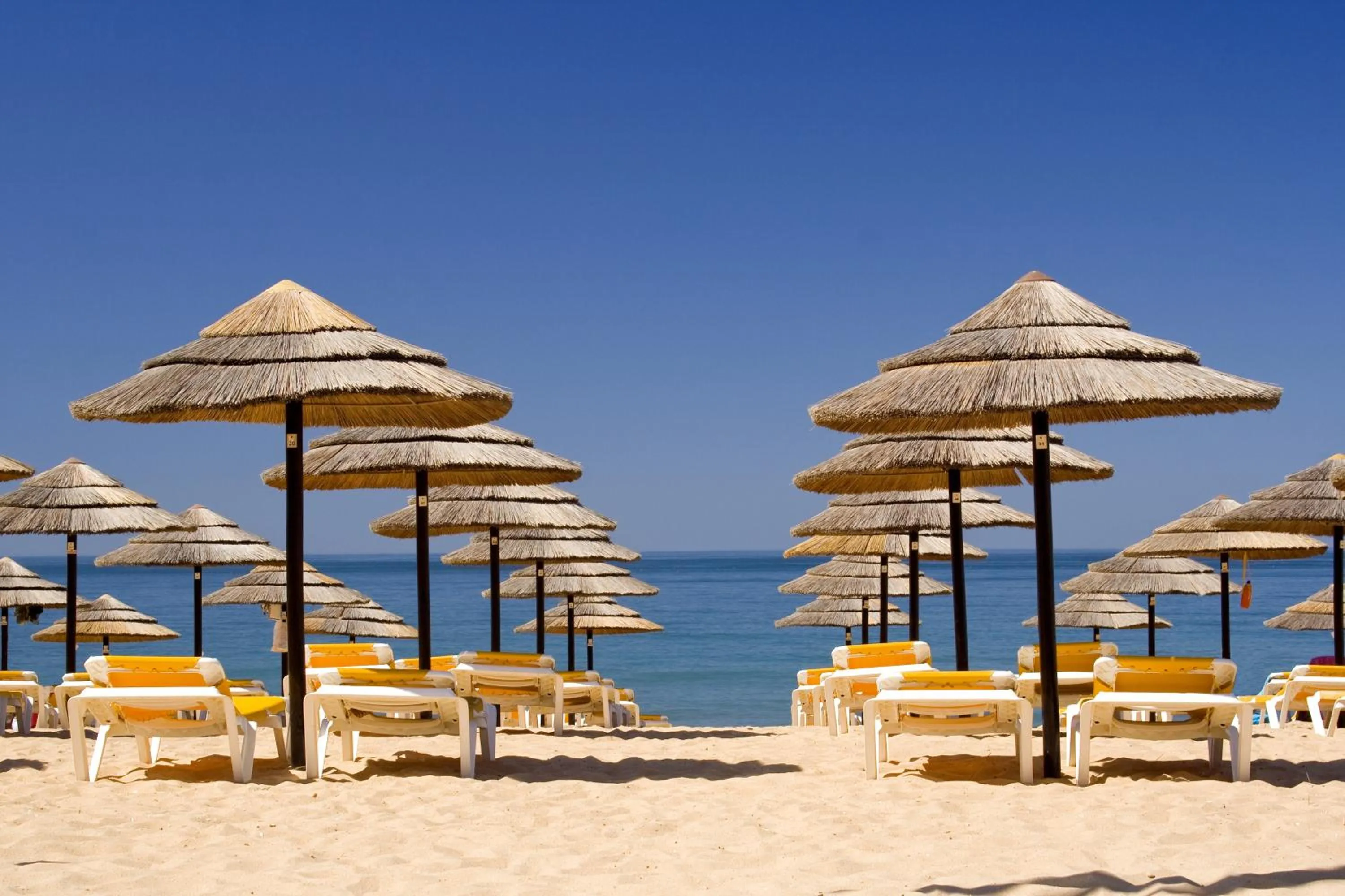 Beach in Hotel Atismar