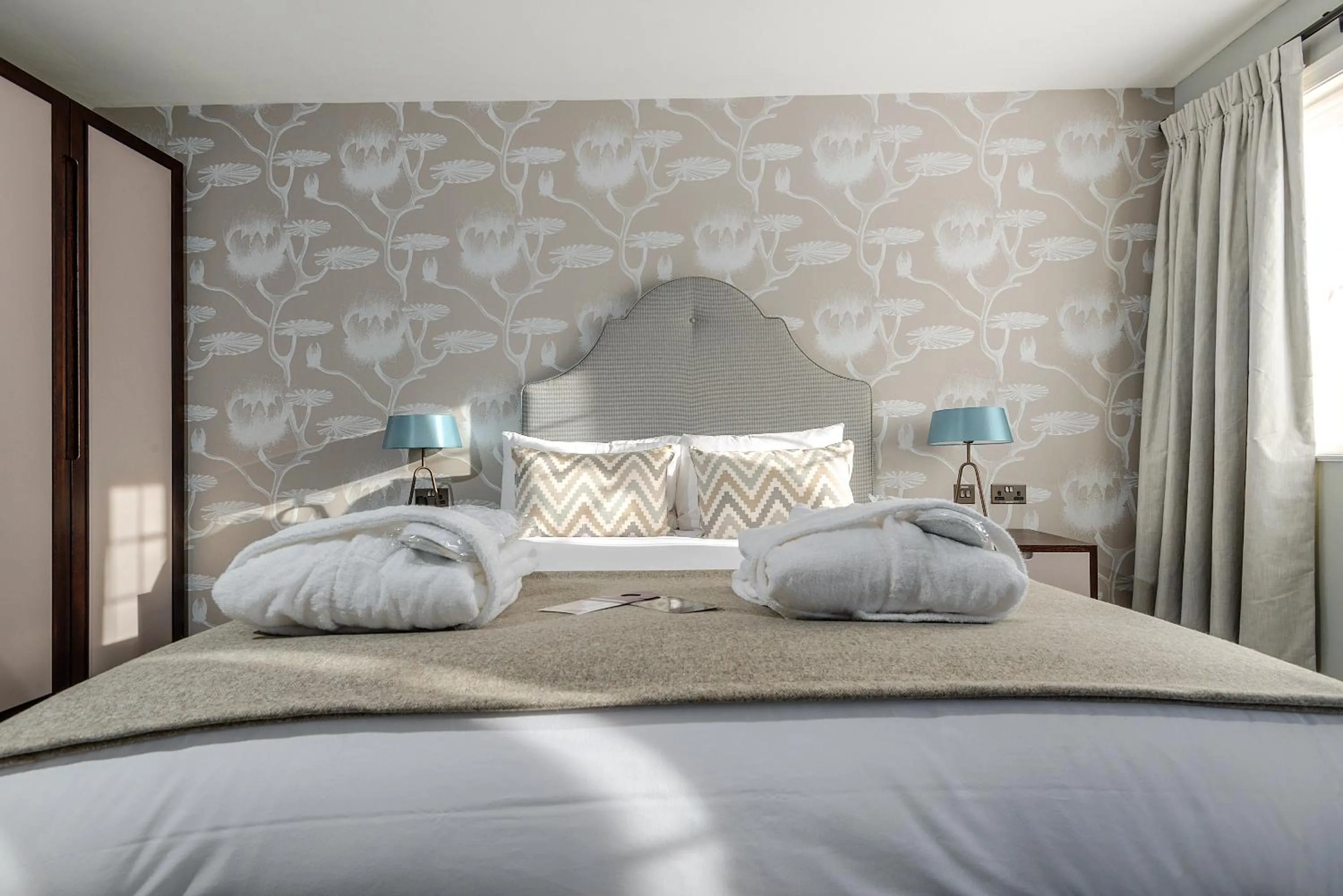 Bedroom, Bed in Edgbaston Park Hotel Birmingham