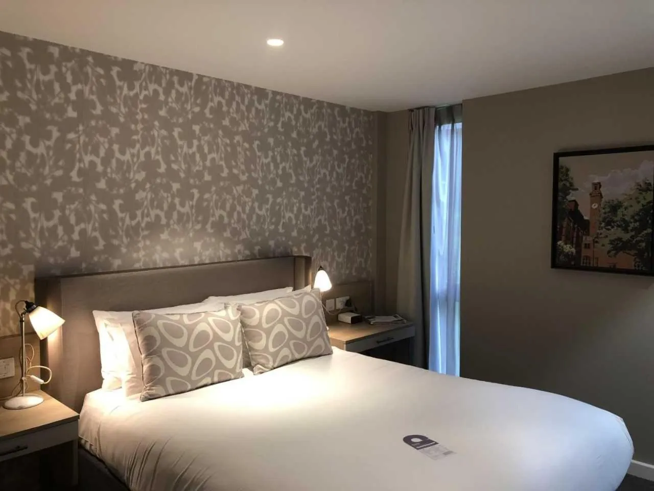 Bedroom, Bed in Edgbaston Park Hotel Birmingham