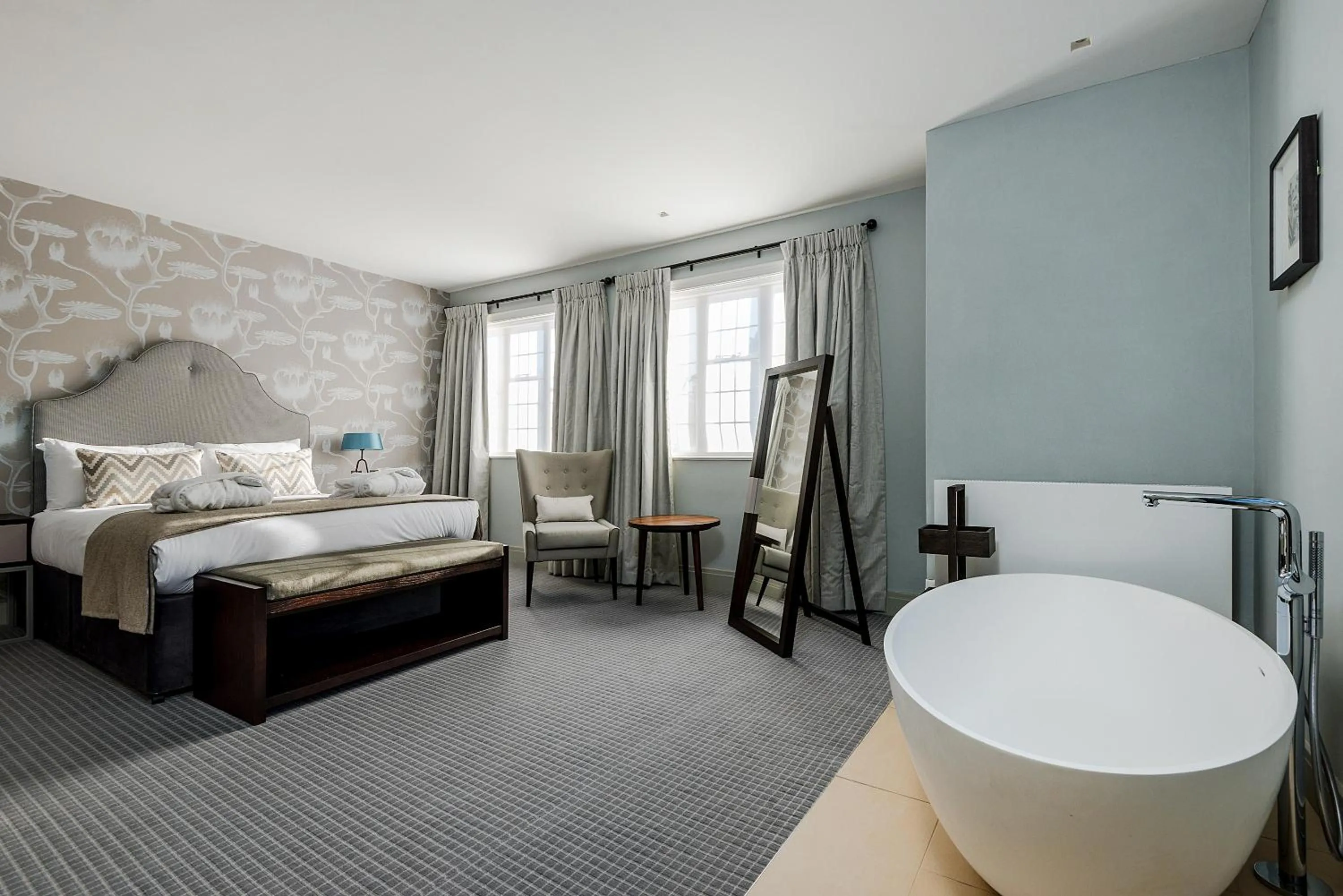 Bedroom, Bed in Edgbaston Park Hotel Birmingham