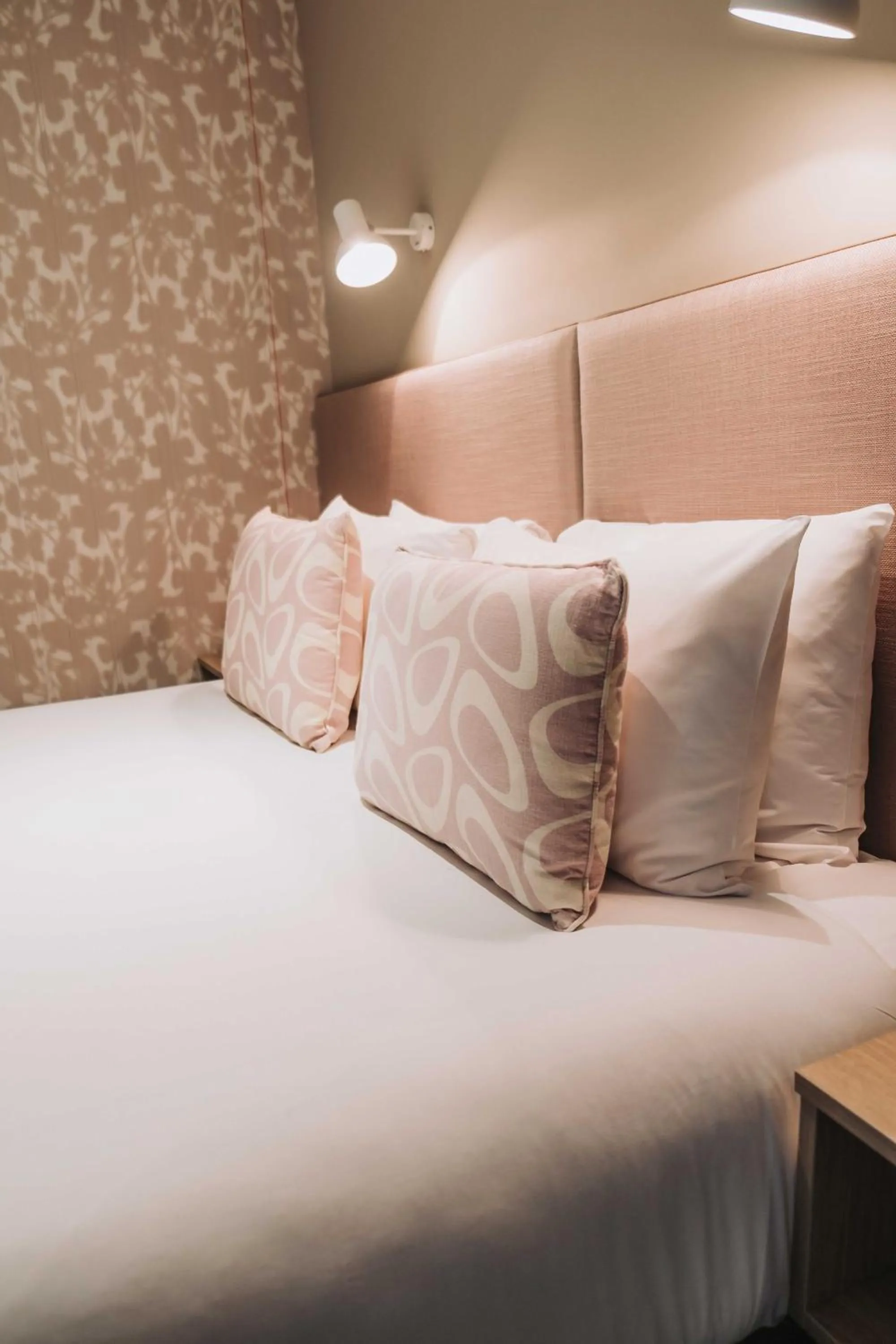 Bedroom, Bed in Edgbaston Park Hotel Birmingham