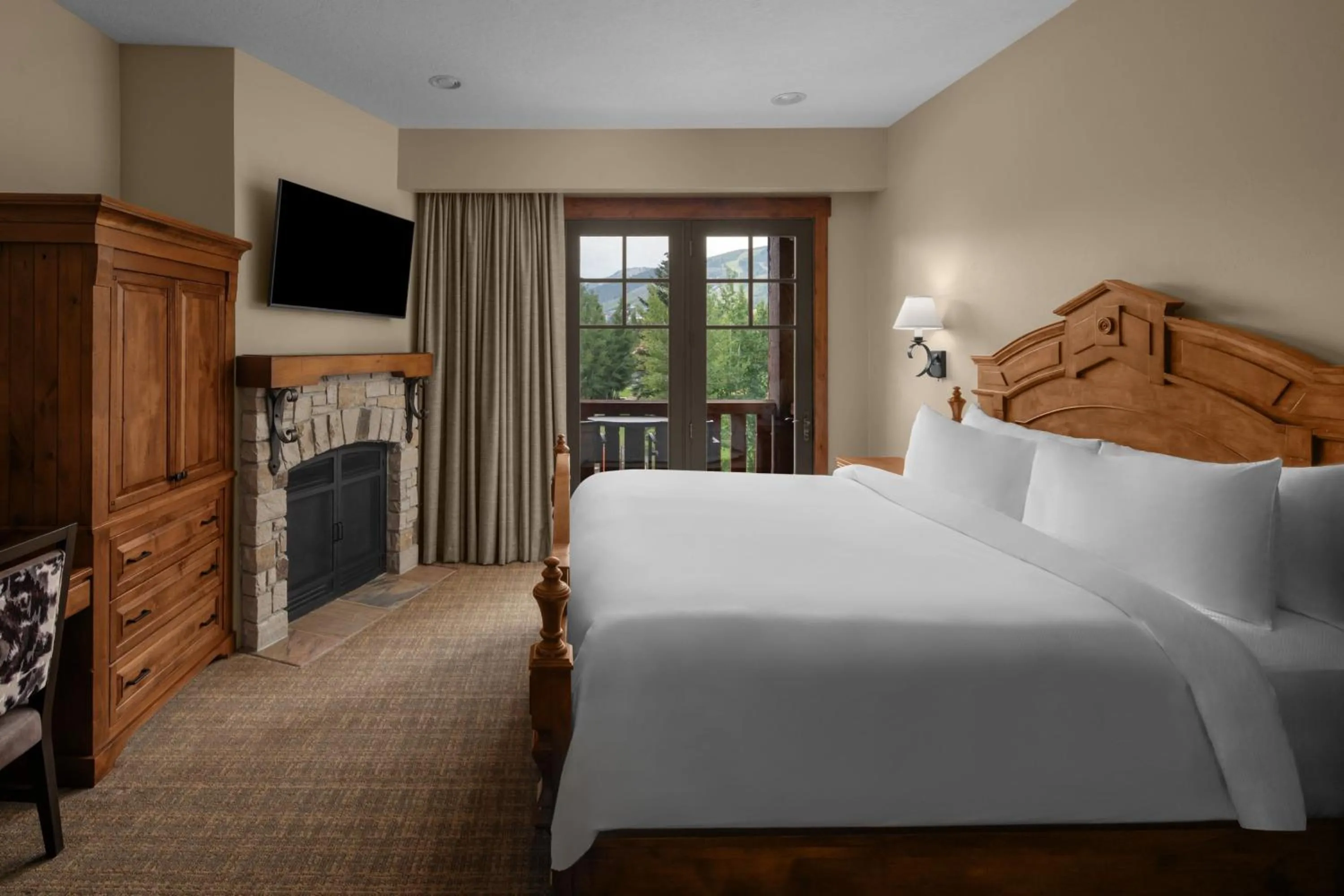 Bedroom, Bed in Hotel Park City, Autograph Collection