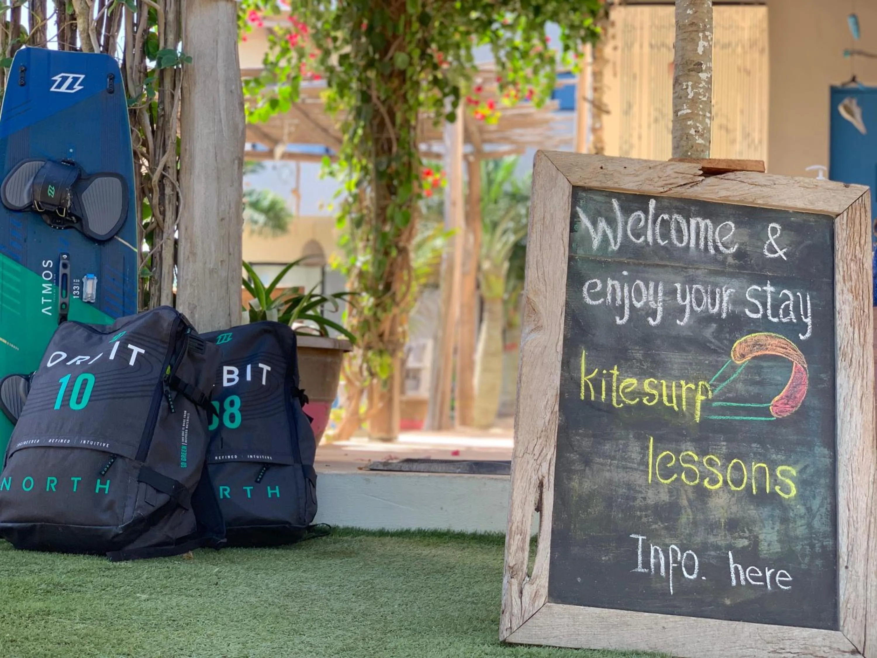 Windsurfing in LunArena Barefoot Comfort