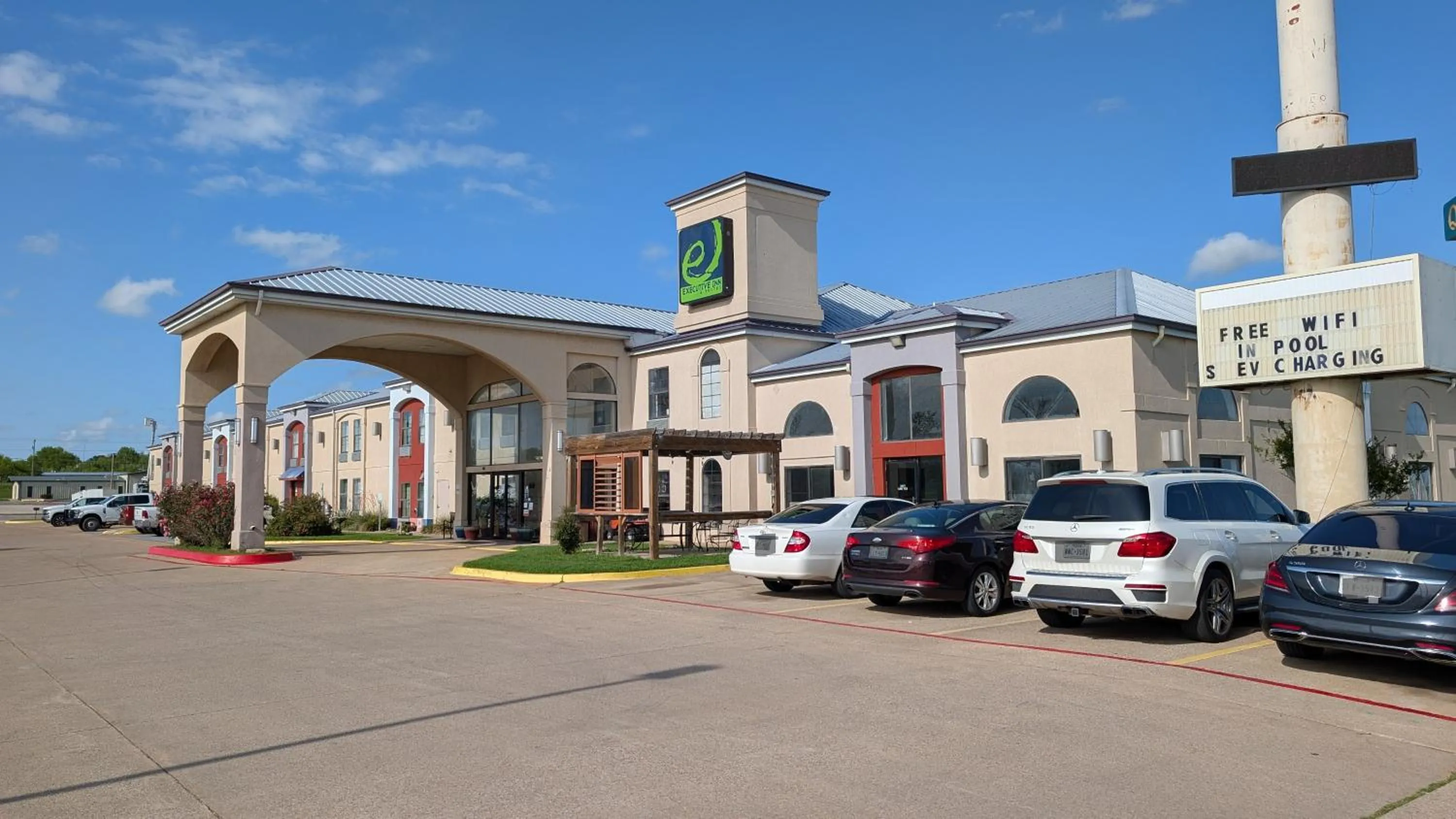 Property building in Executive Inn and Suites Wichita Falls