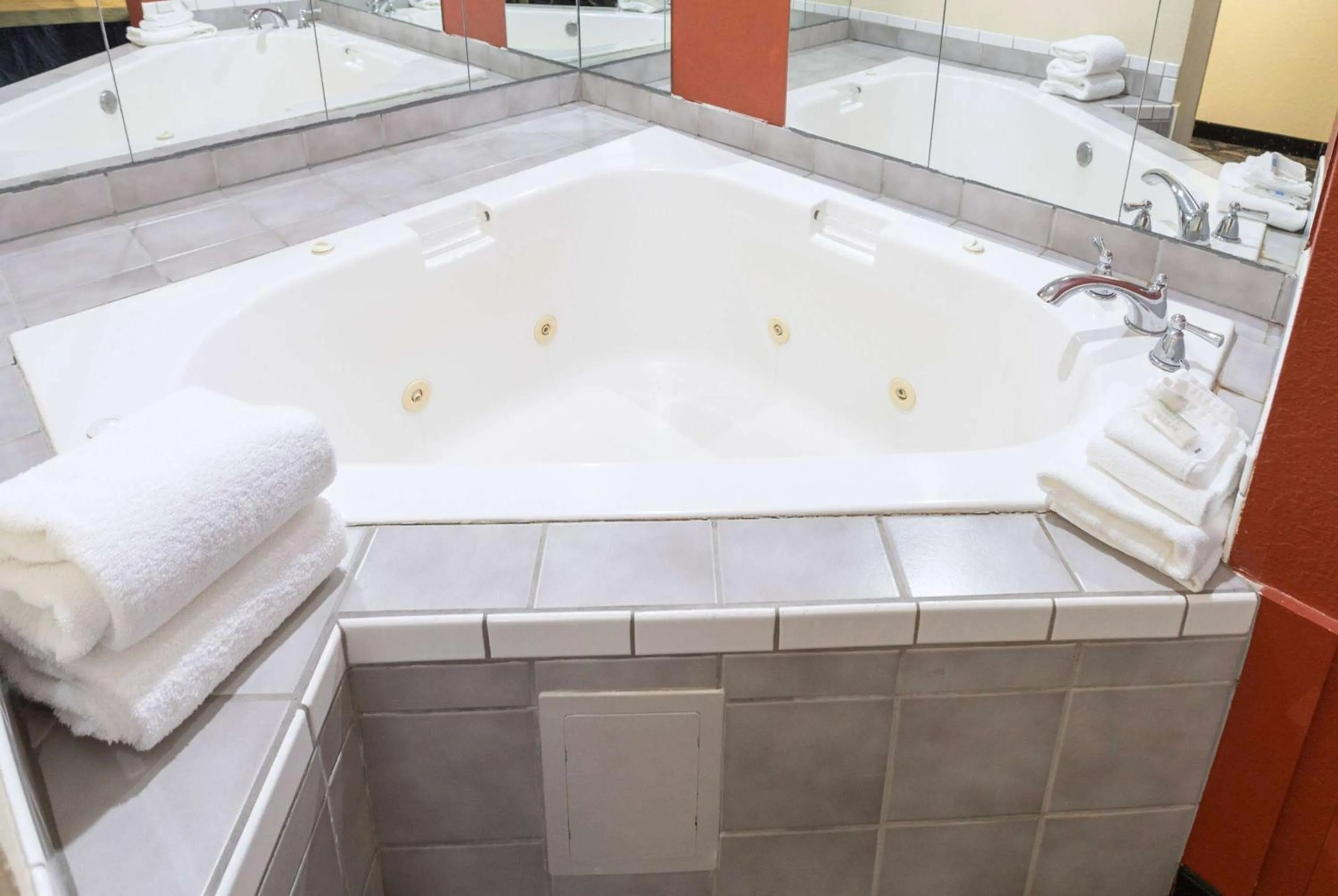 Photo of the whole room in Super 8 by Wyndham Big Rapids