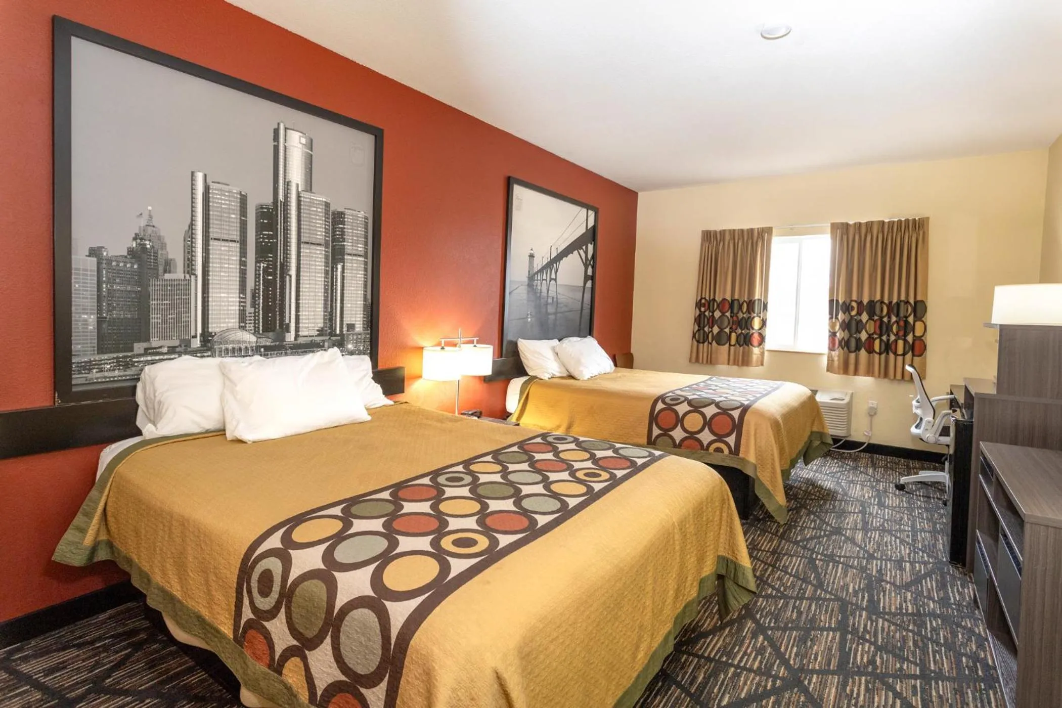 Photo of the whole room, Bed in Super 8 by Wyndham Big Rapids