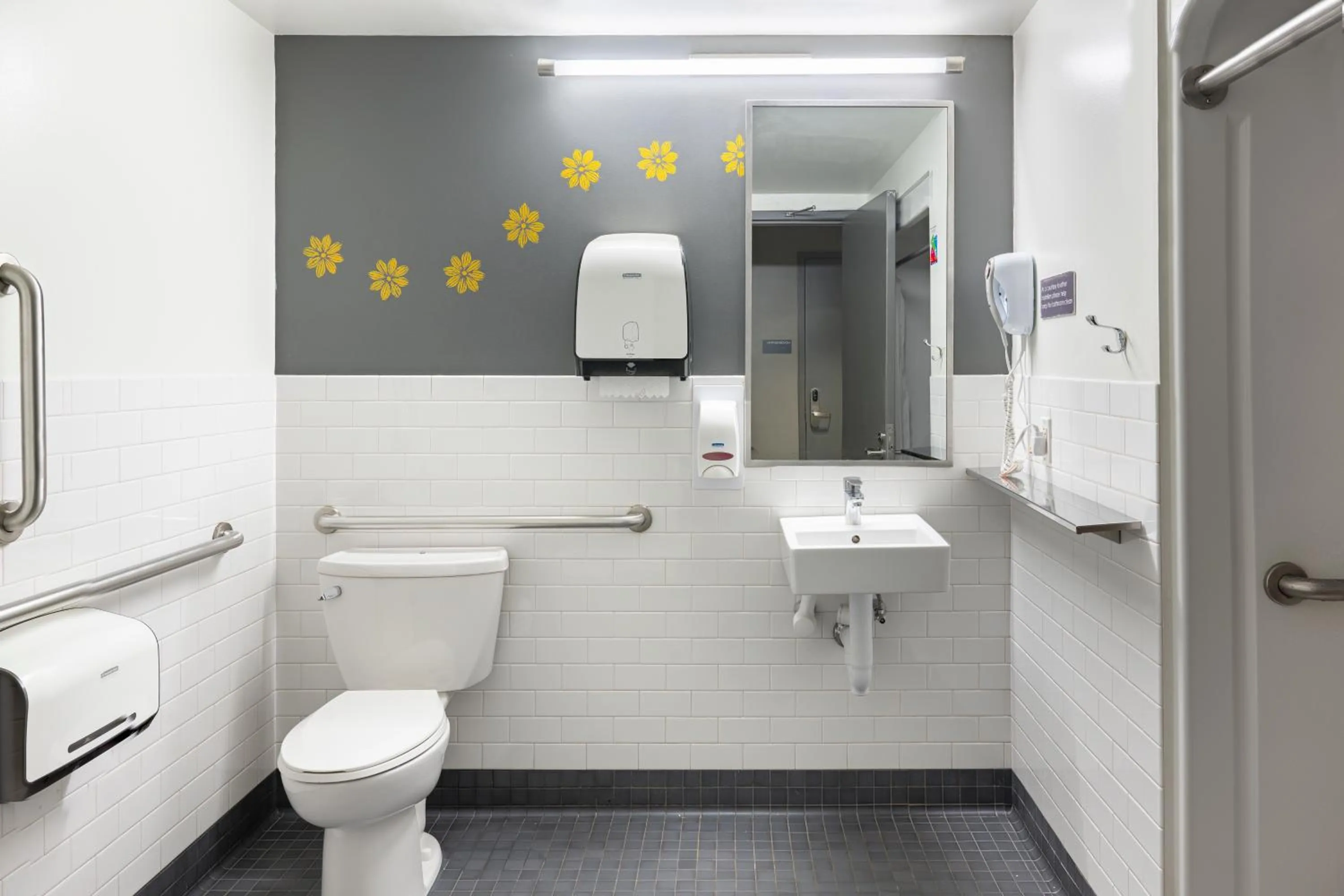 Bathroom in HI Boston Hostel