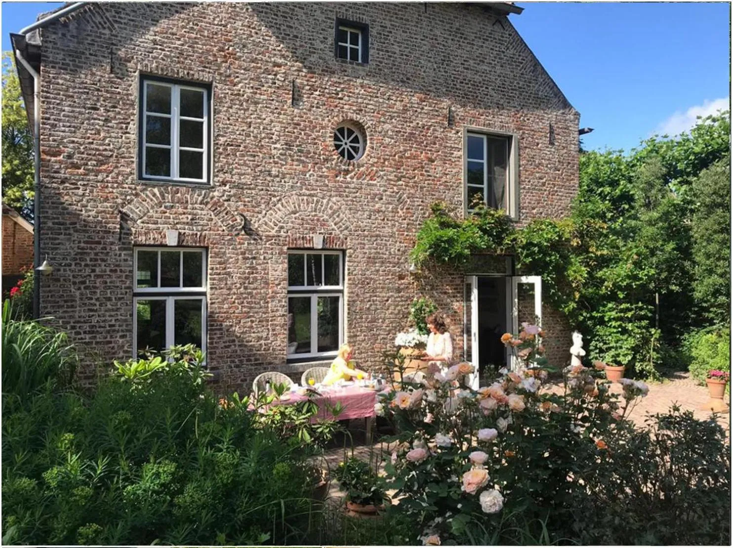 Staff in B&B Buggenum Palace