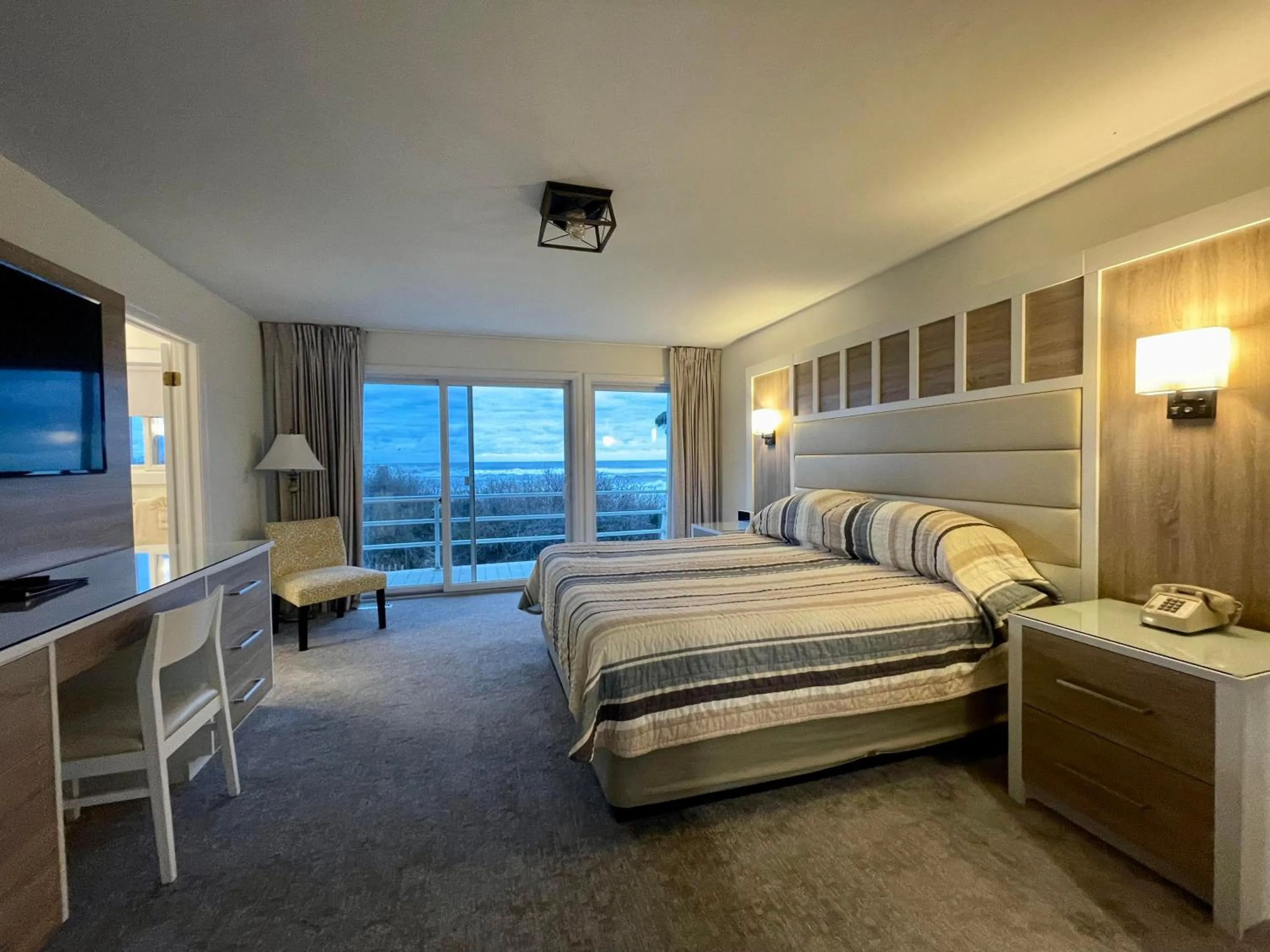 Bed in Townhouses & Captain's Quarters