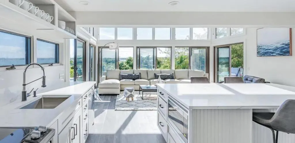 Kitchen or kitchenette in Townhouses & Captain's Quarters