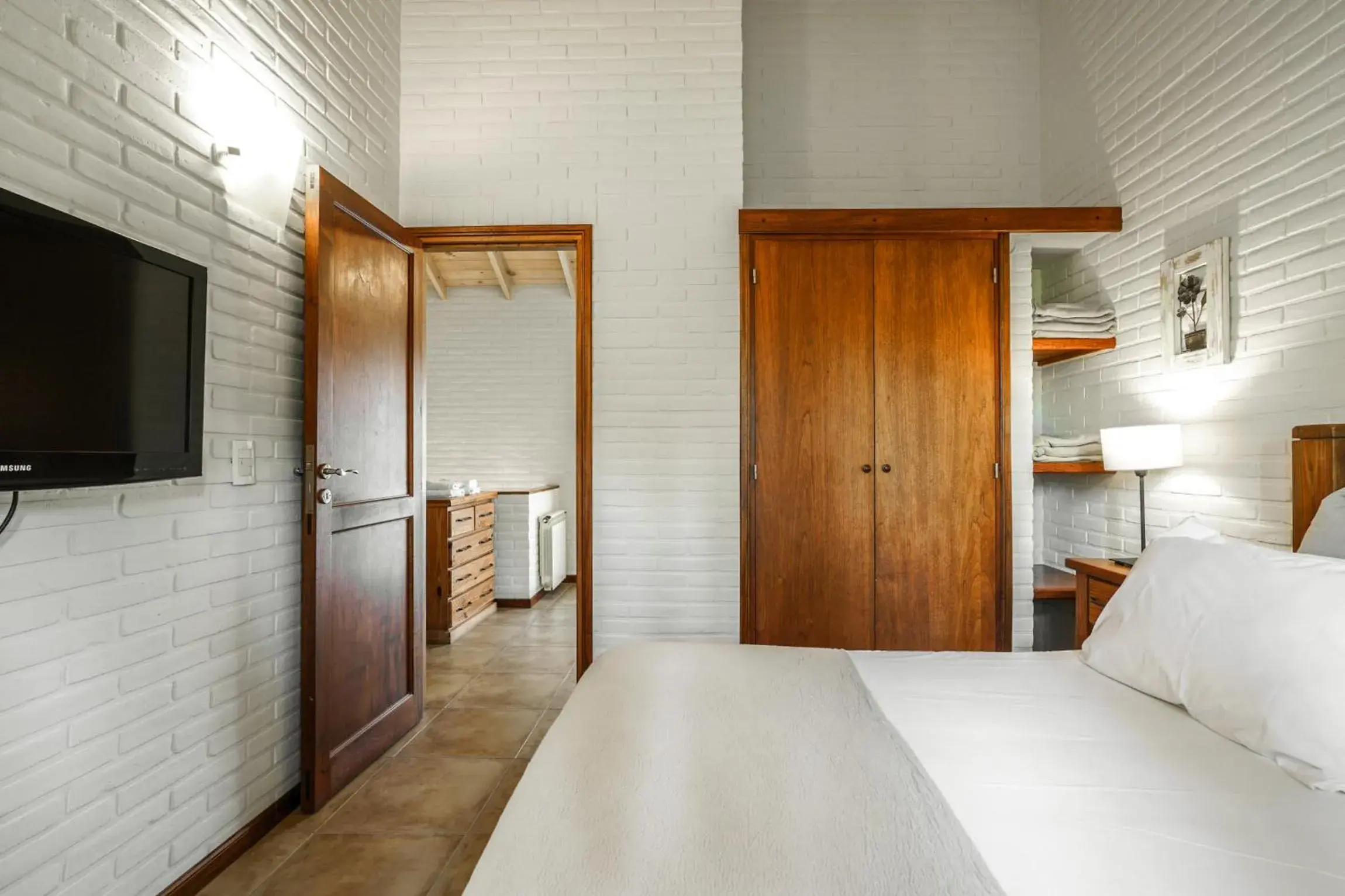 Apartment with Pool View in Valeria House Rental Suites Apartment with Pool View in Valeria House Rental Suites