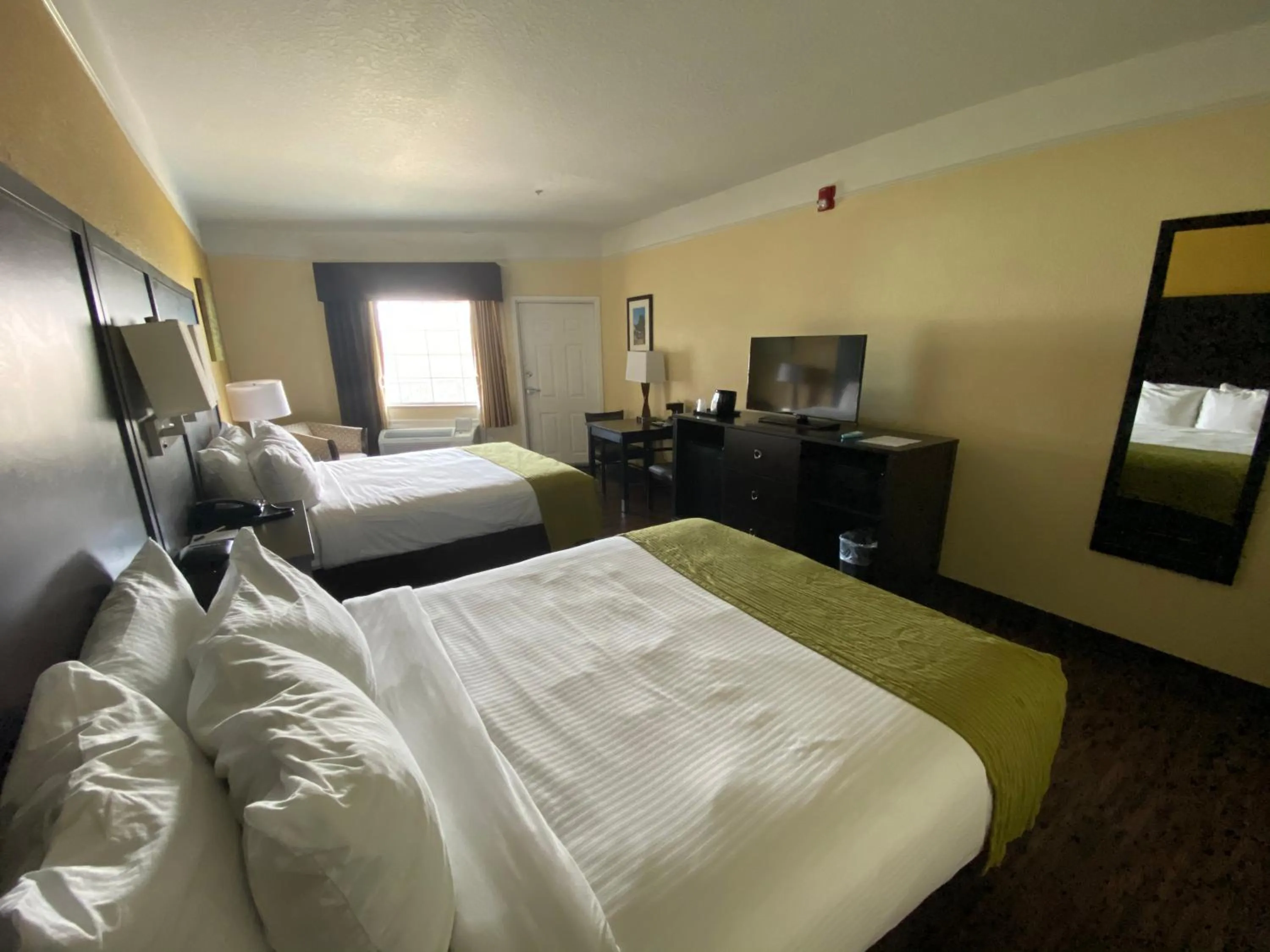 Photo of the whole room, Bed in Galveston Beach Hotel