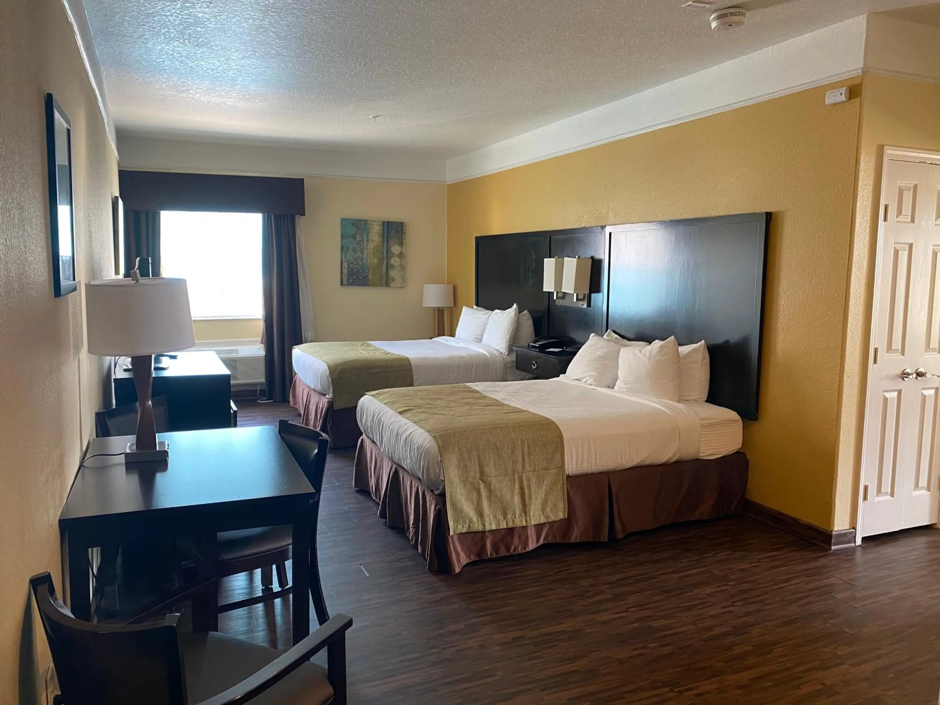 Photo of the whole room, Bed in Galveston Beach Hotel