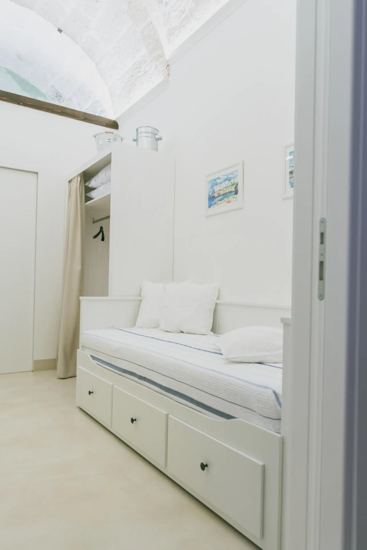 Living room, Bed in CASA MELIO'