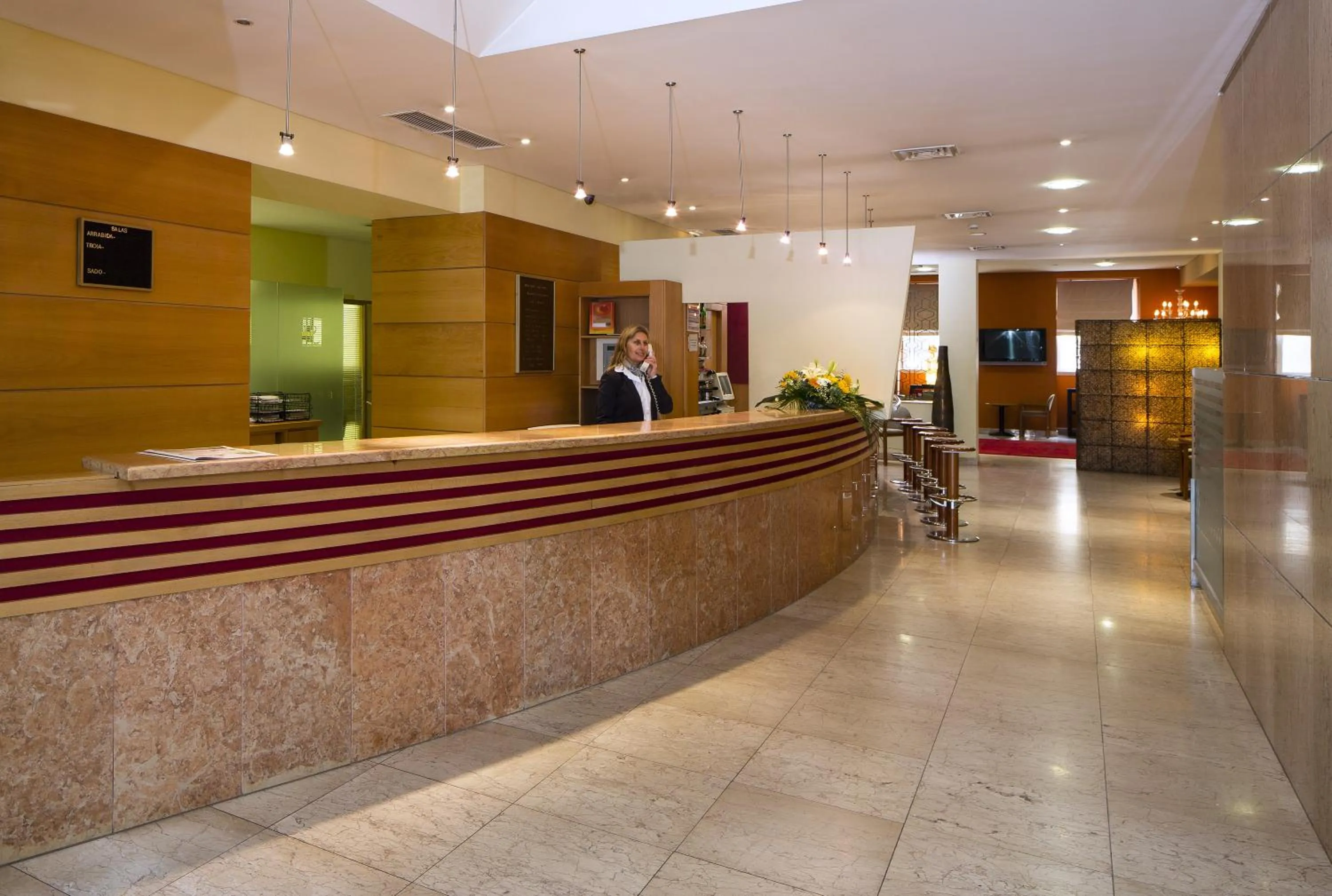 Lobby or reception in Luna Esperanca Centro Hotel