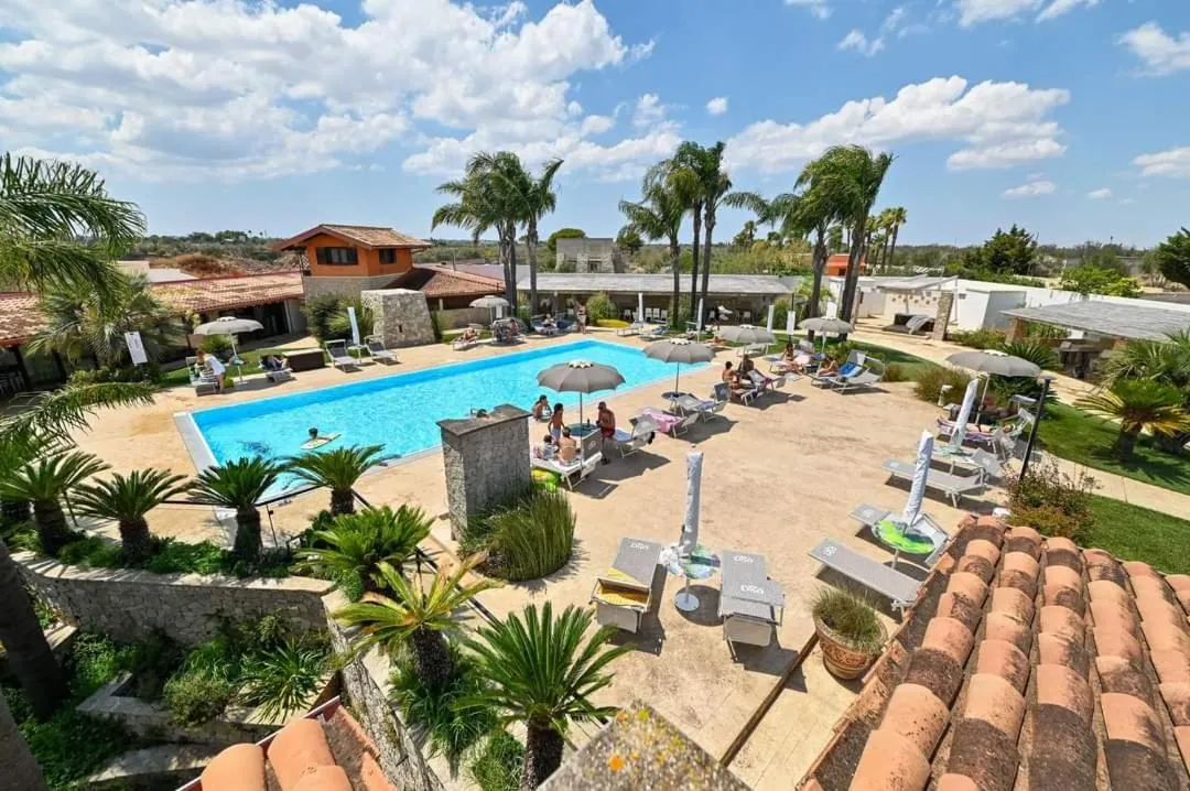 Swimming pool in Egò Salento