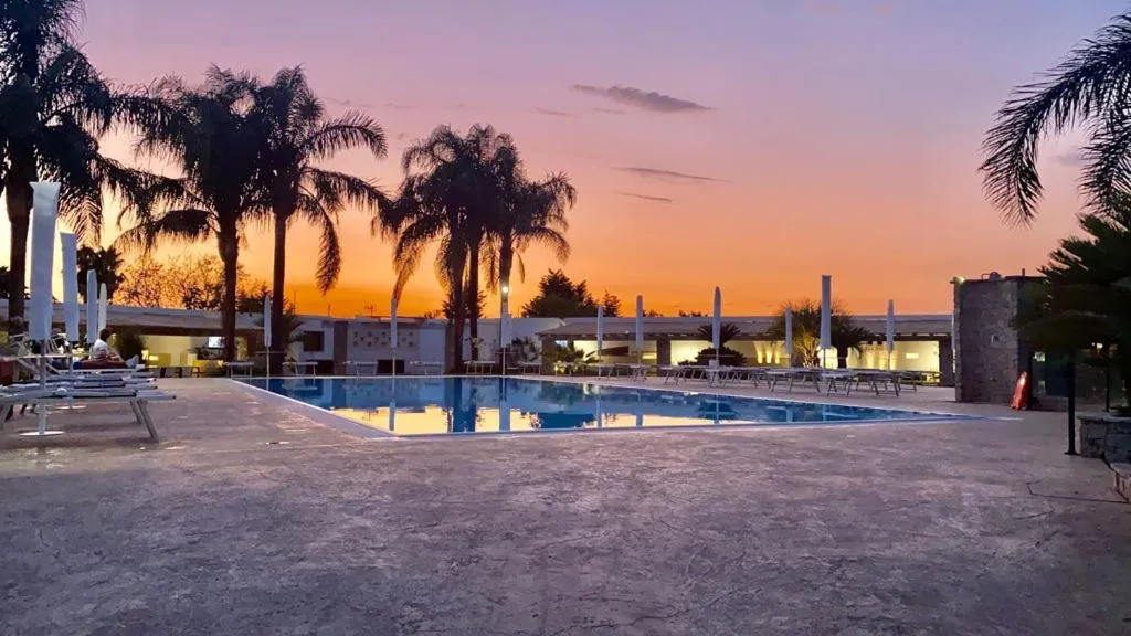 Swimming pool in Egò Salento
