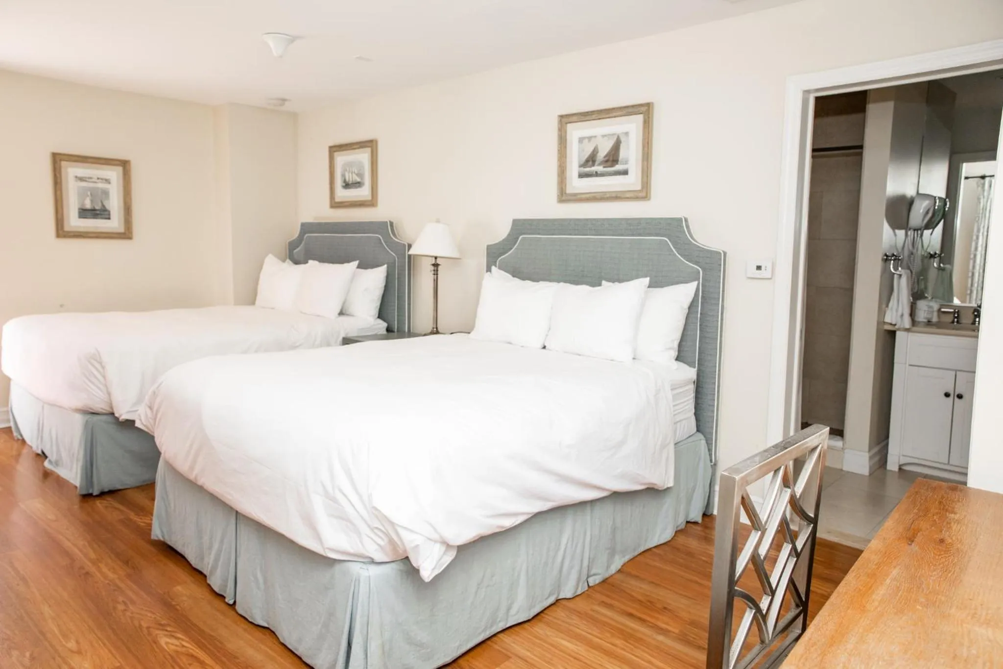 Bed in Three Village Inn