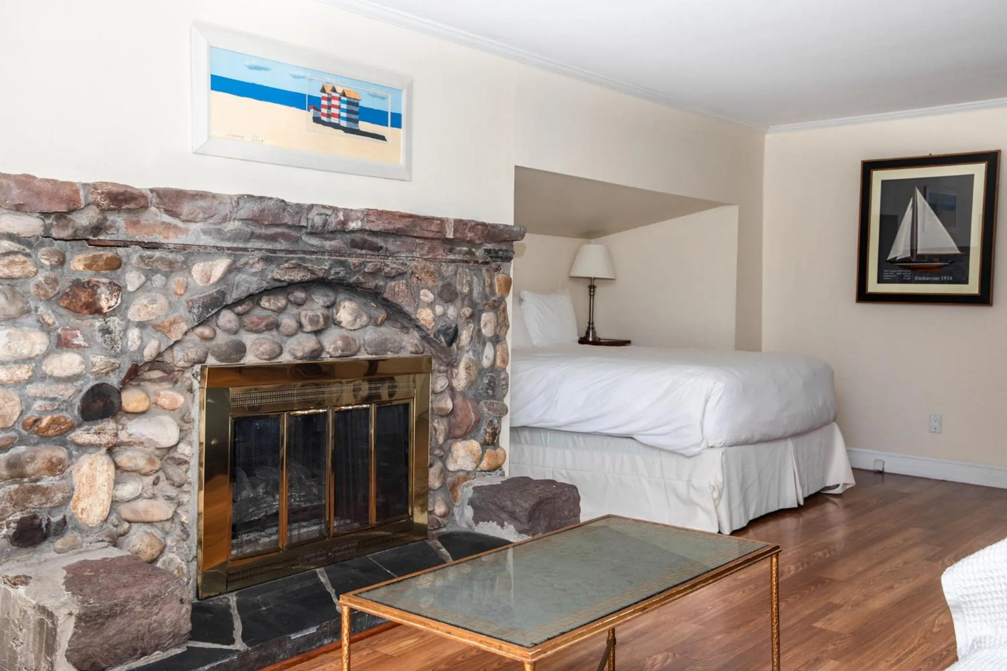 Bed in Three Village Inn