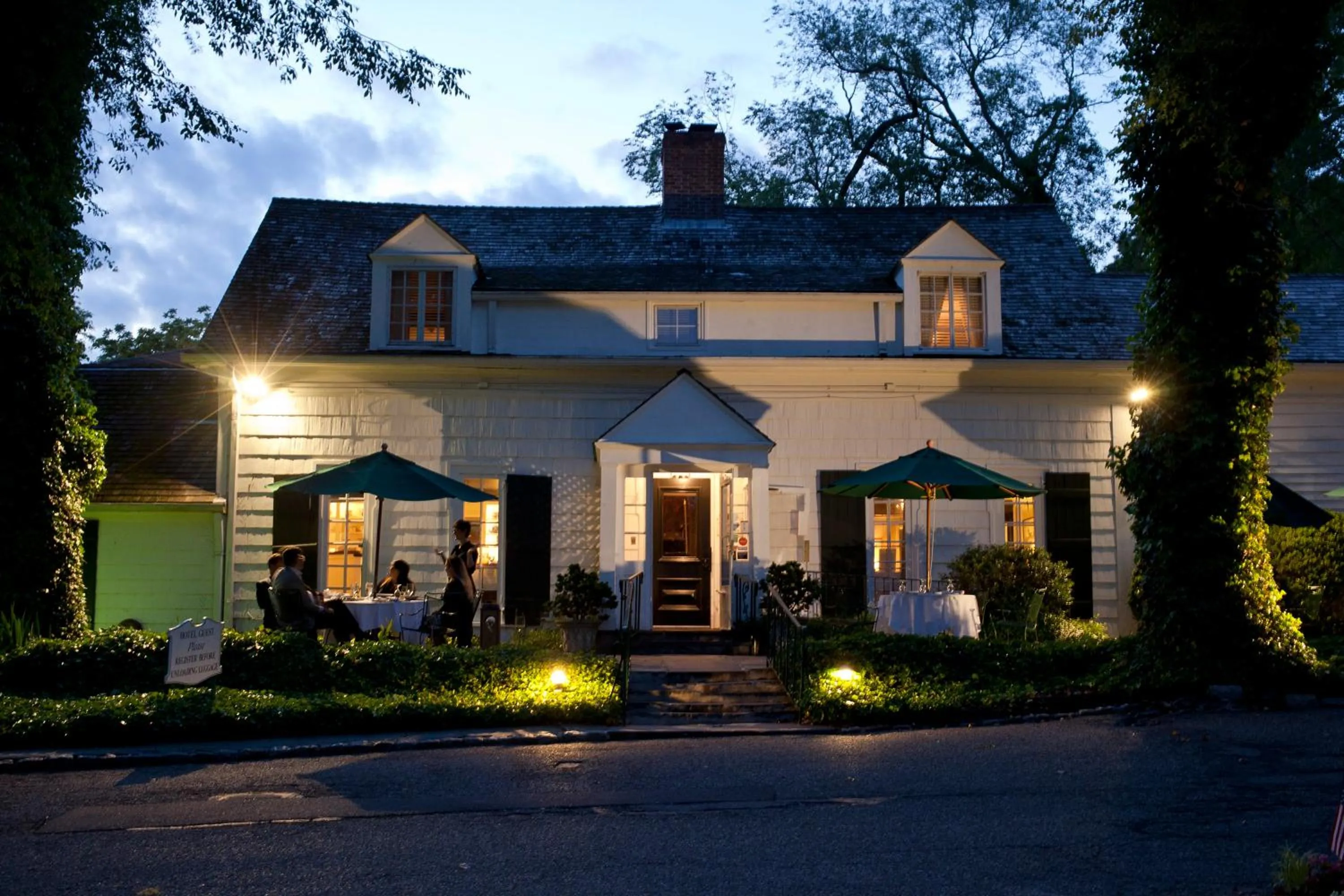 Property building in Three Village Inn