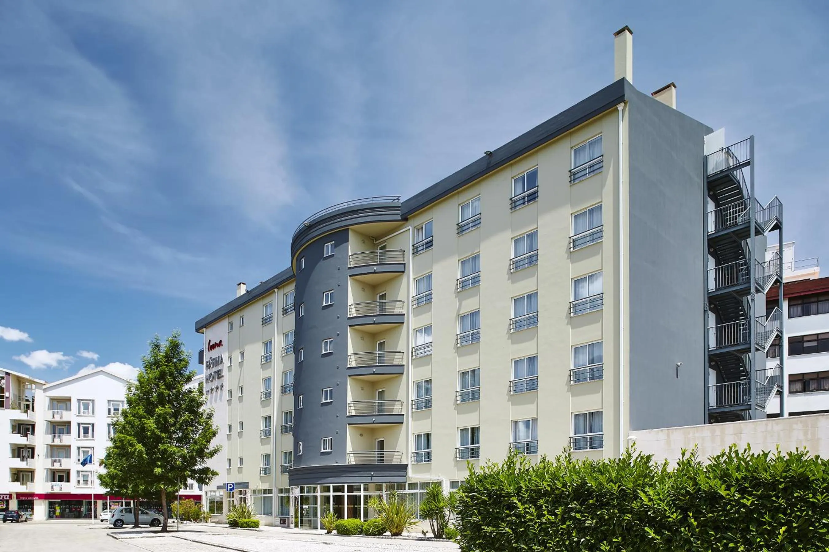 Facade/entrance, Property Building in Luna Fatima Hotel