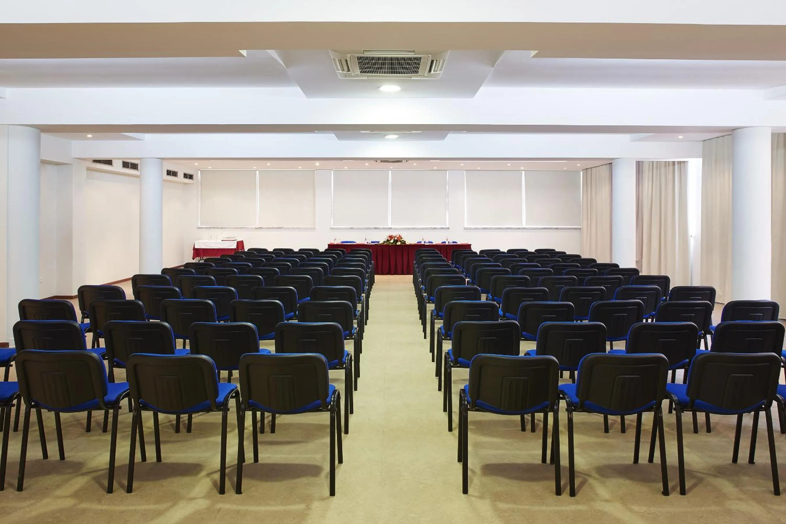 Business facilities in Luna Fatima Hotel