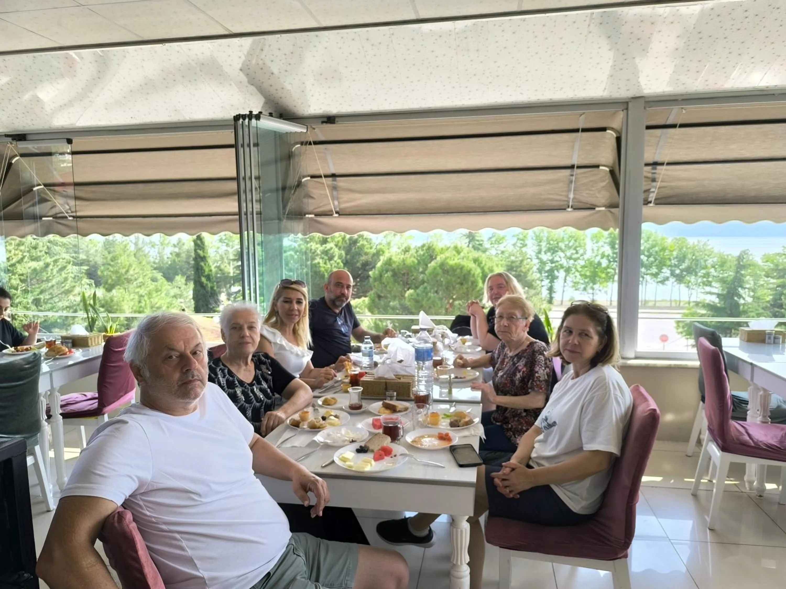 Buffet breakfast in Hannapart Otel