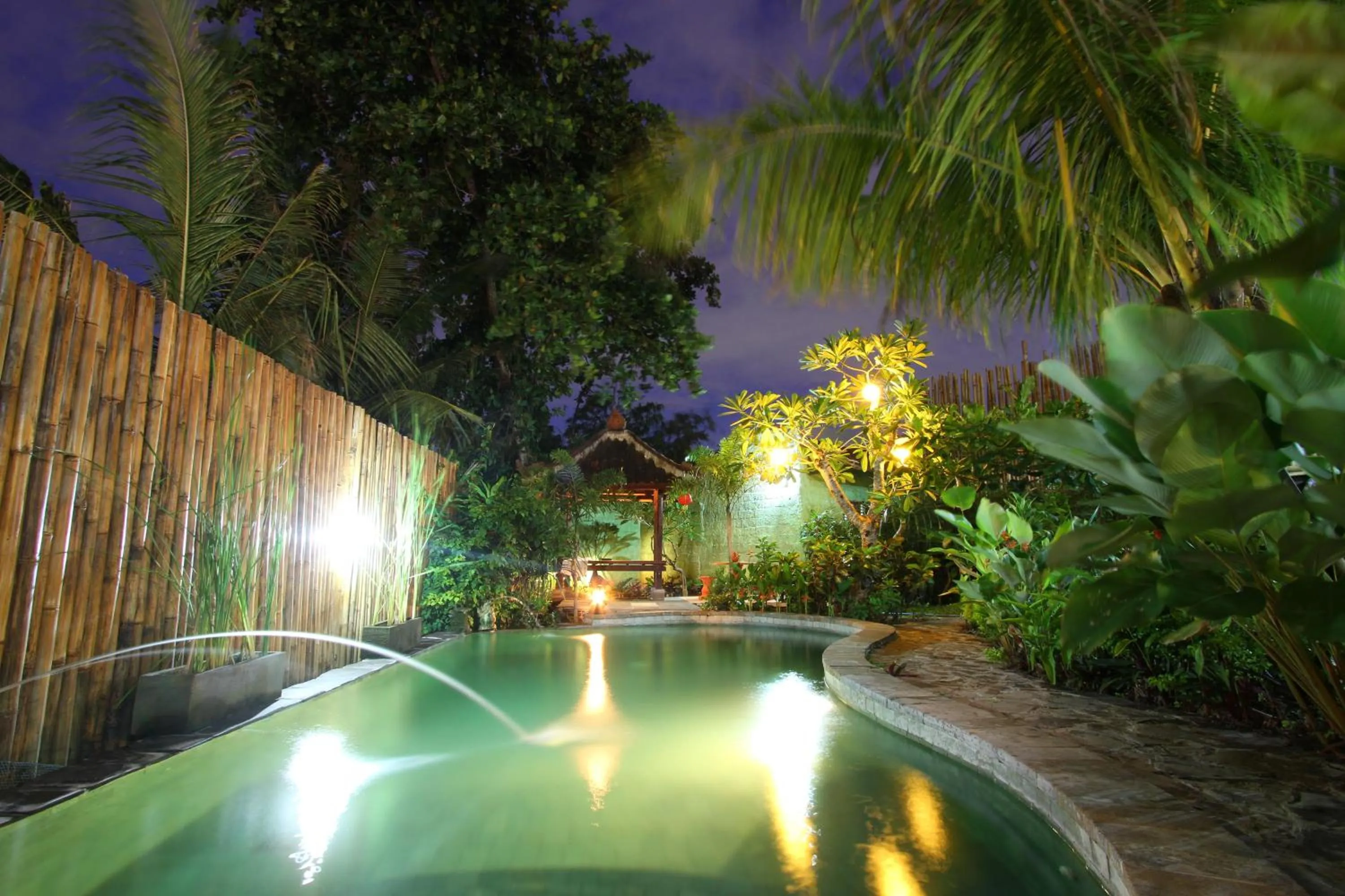 RedDoorz near Stadion Kompyang Sujana Bali