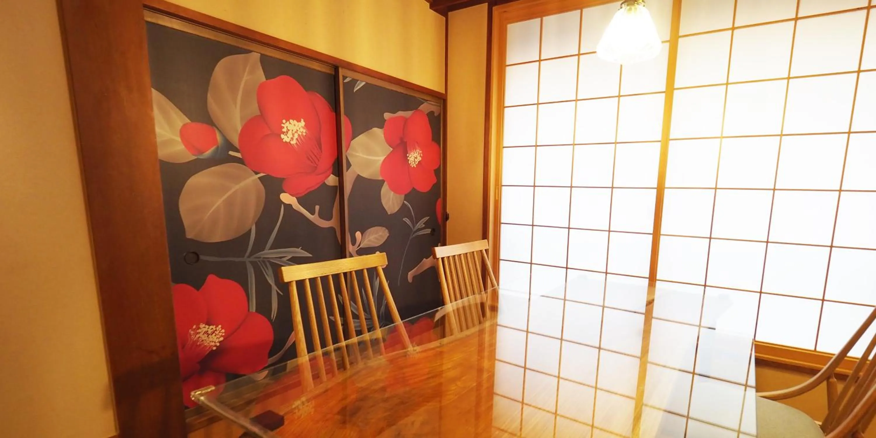 Photo of the whole room in Houshoutei