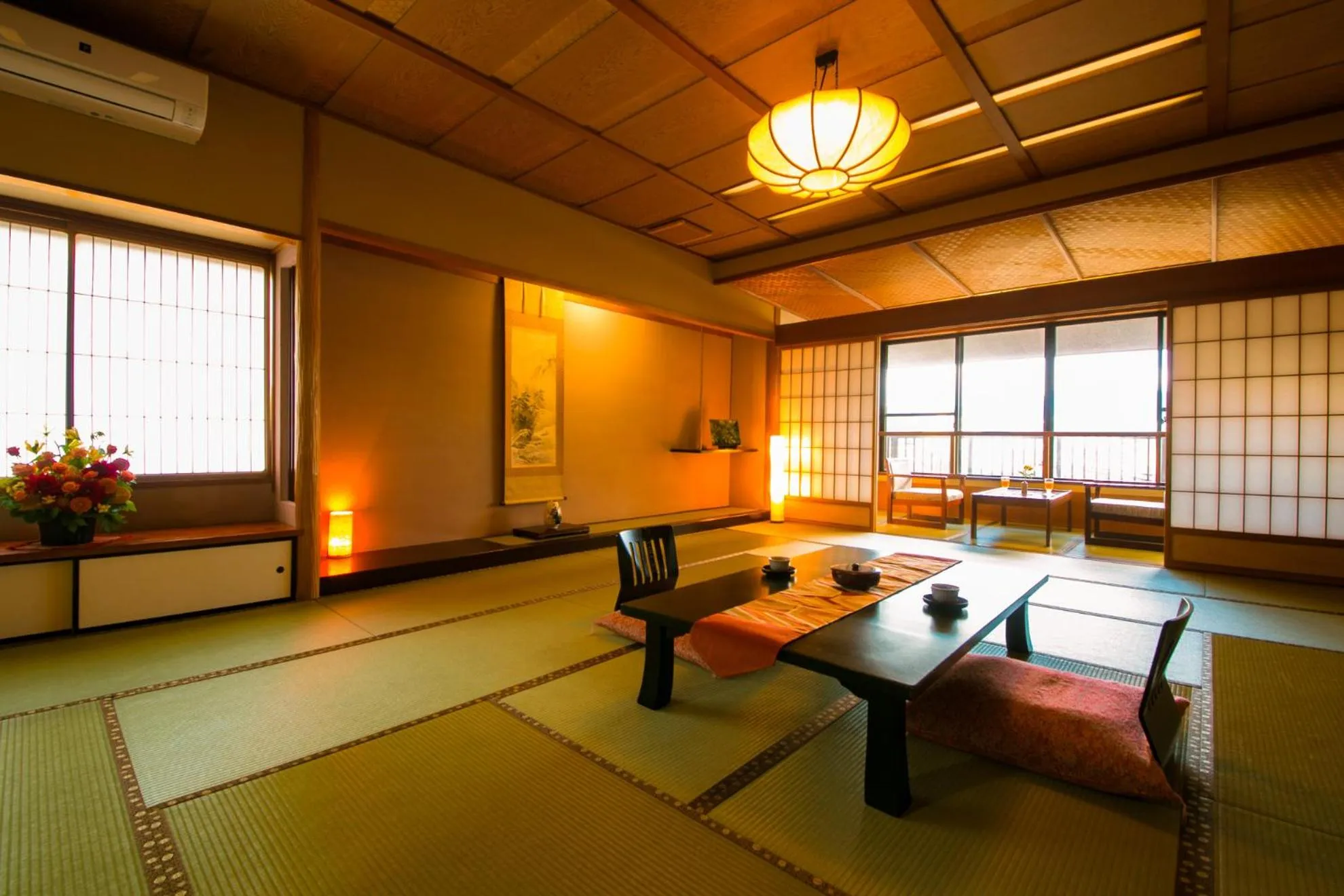 Photo of the whole room in Houshoutei