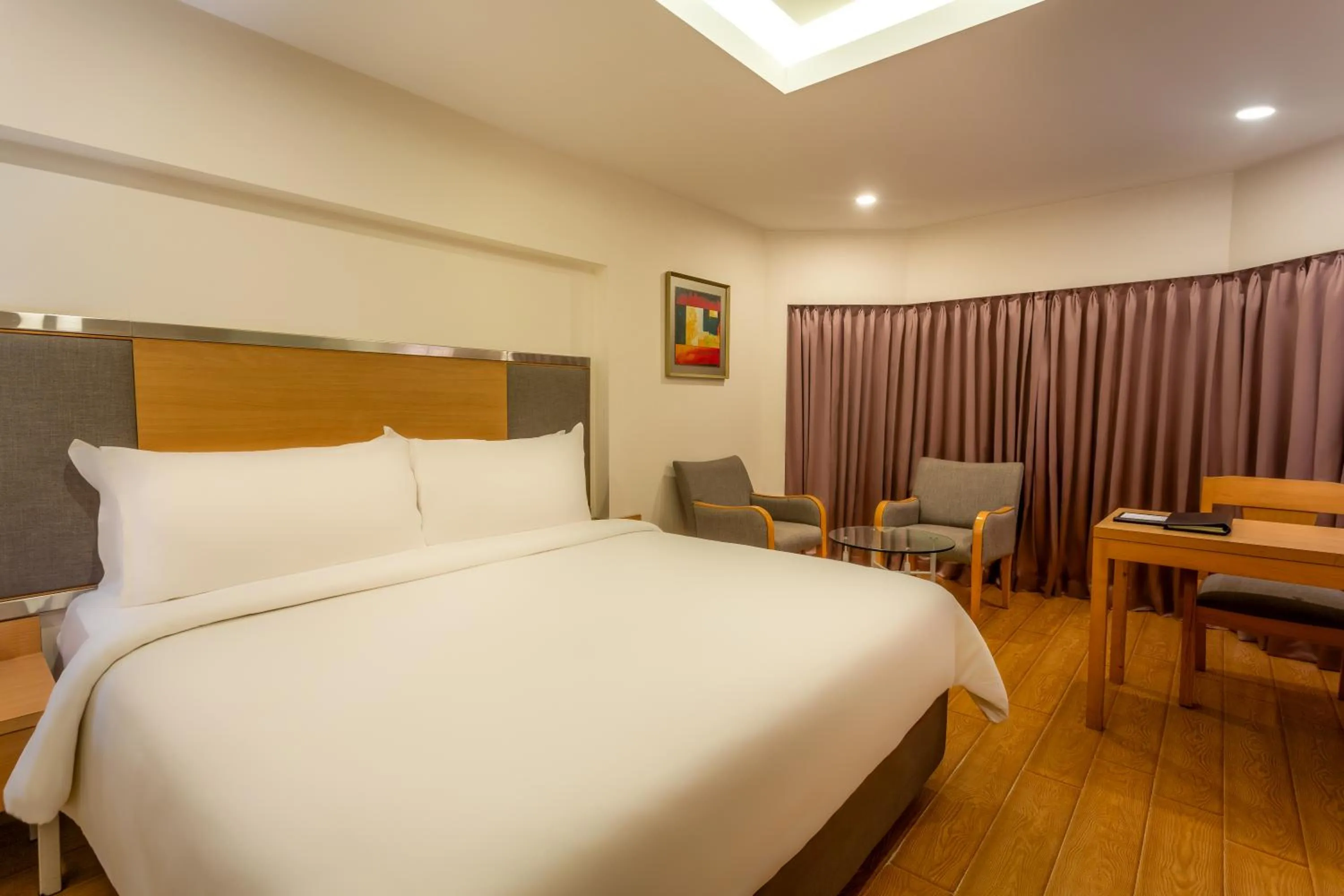 Bed in The Residency, Chennai