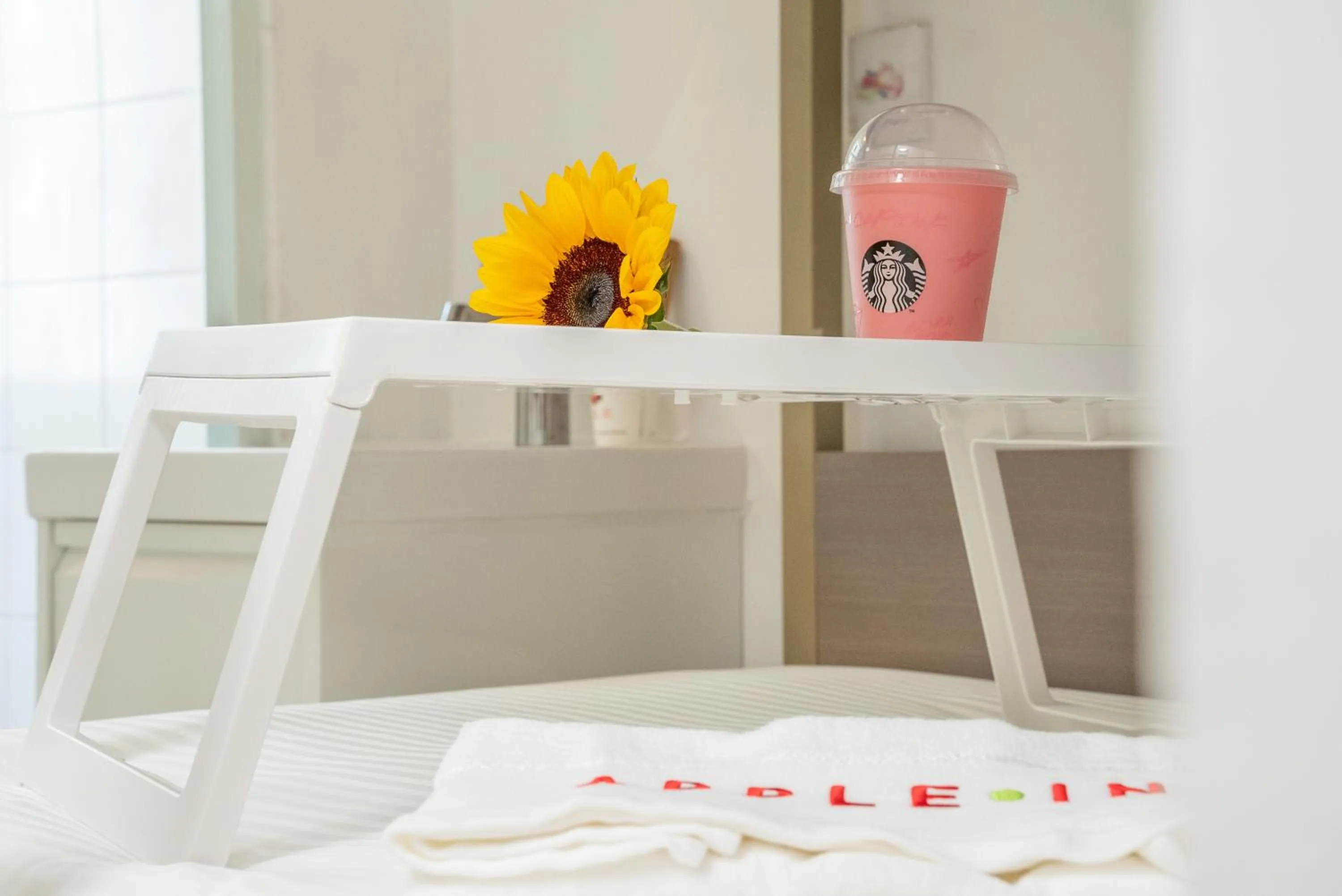 Decorative detail in Apple lnn Causeway Bay