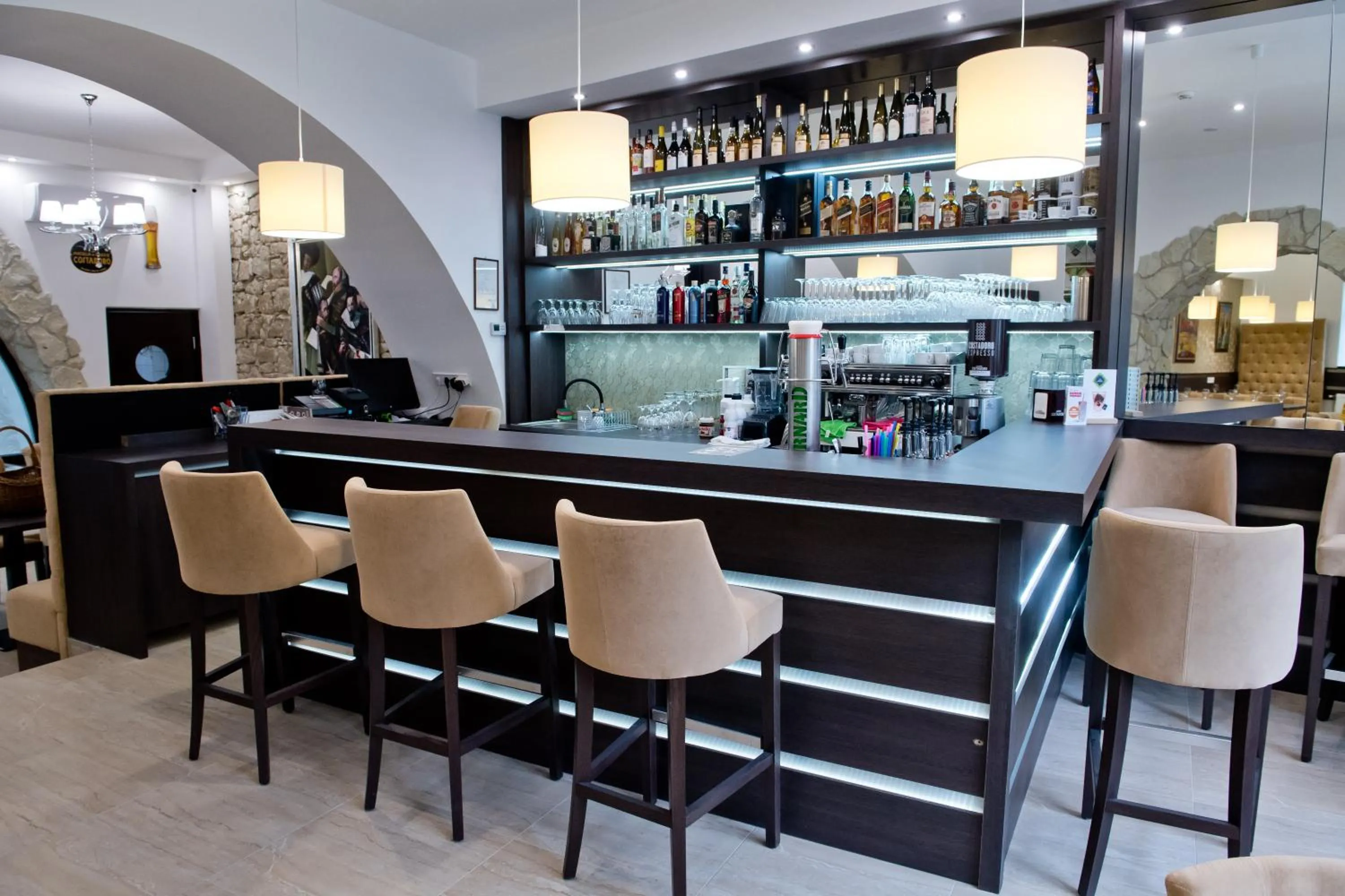 Restaurant/places to eat in Toldi Fogadó