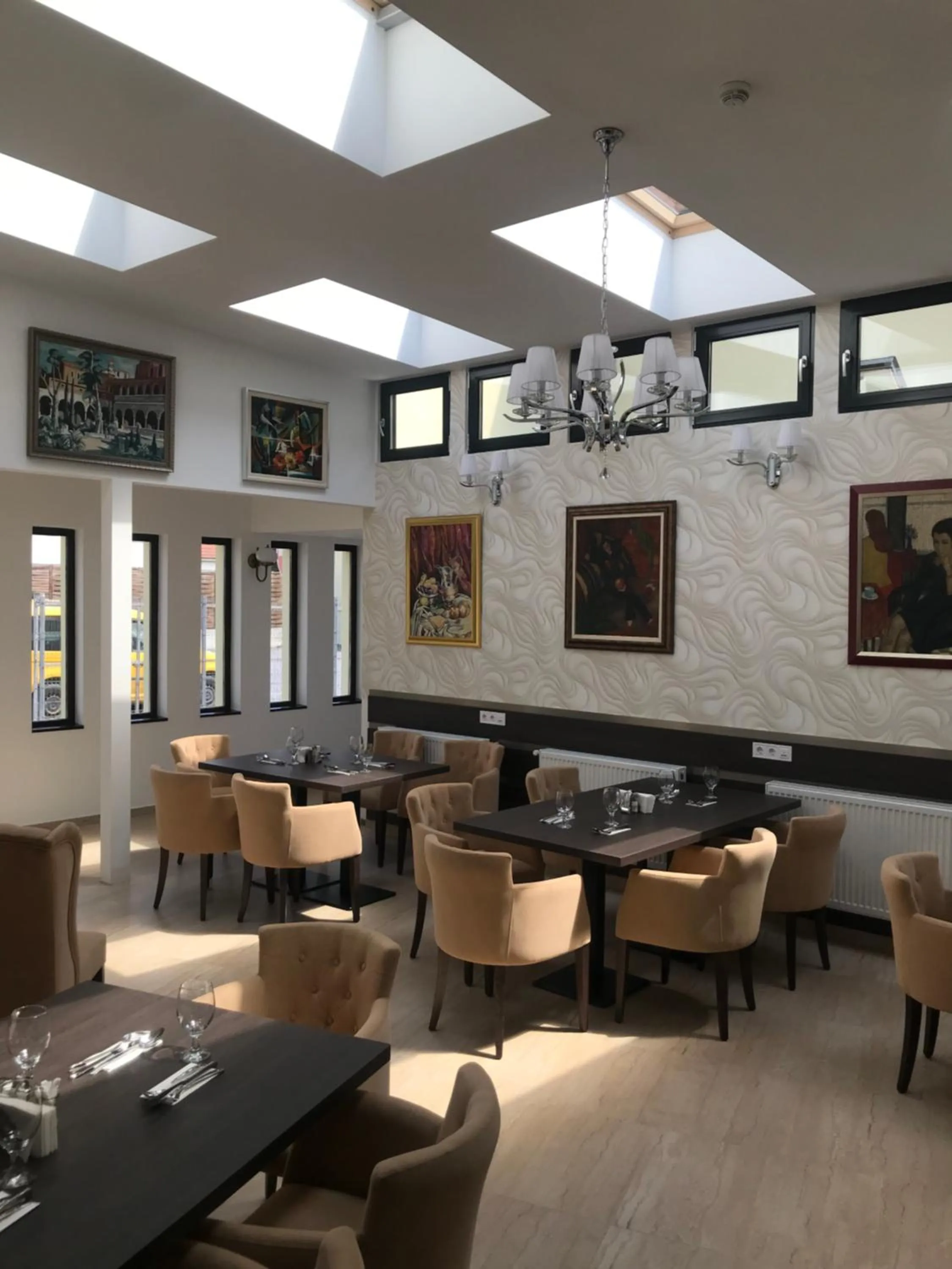 Restaurant/places to eat in Toldi Fogadó