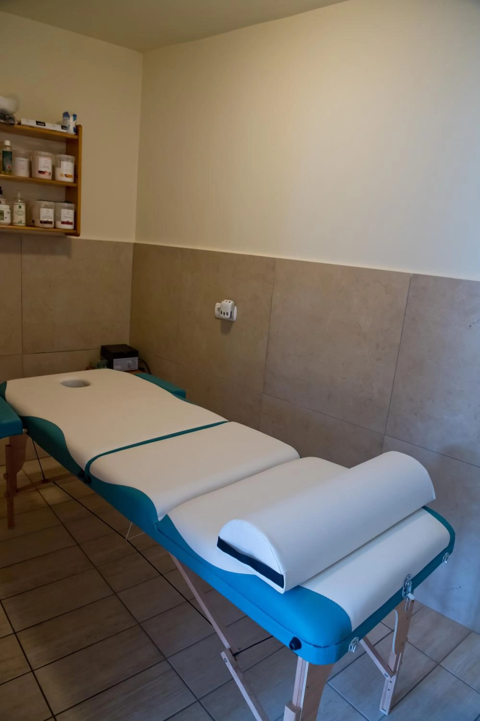Massage in Toldi Fogadó