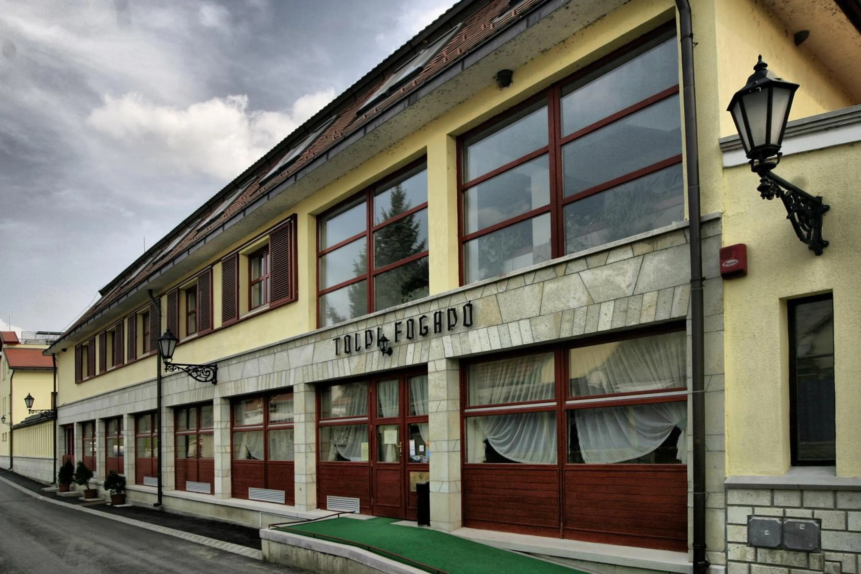 Facade/entrance in Toldi Fogadó
