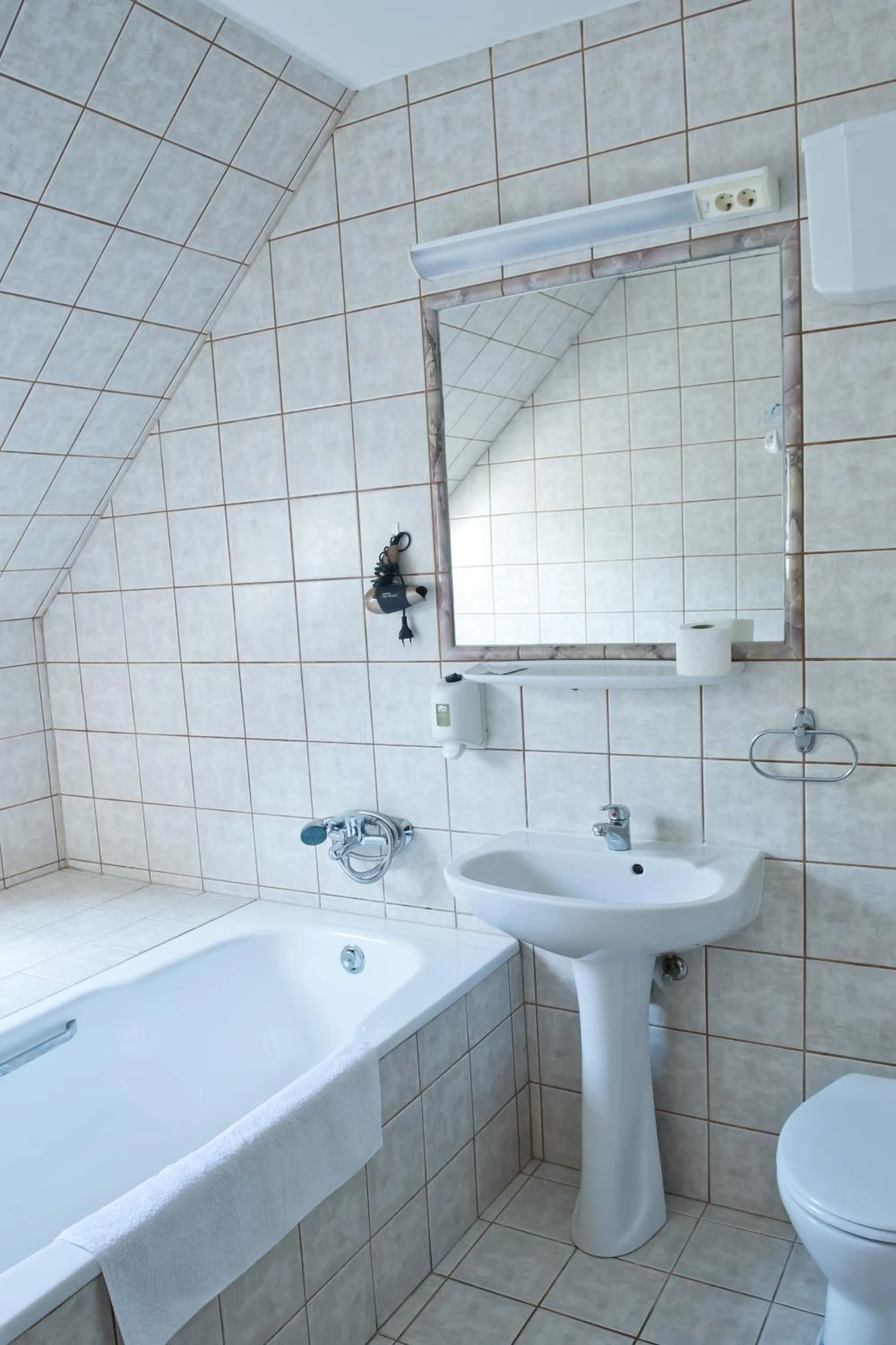 Bathroom in Toldi Fogadó