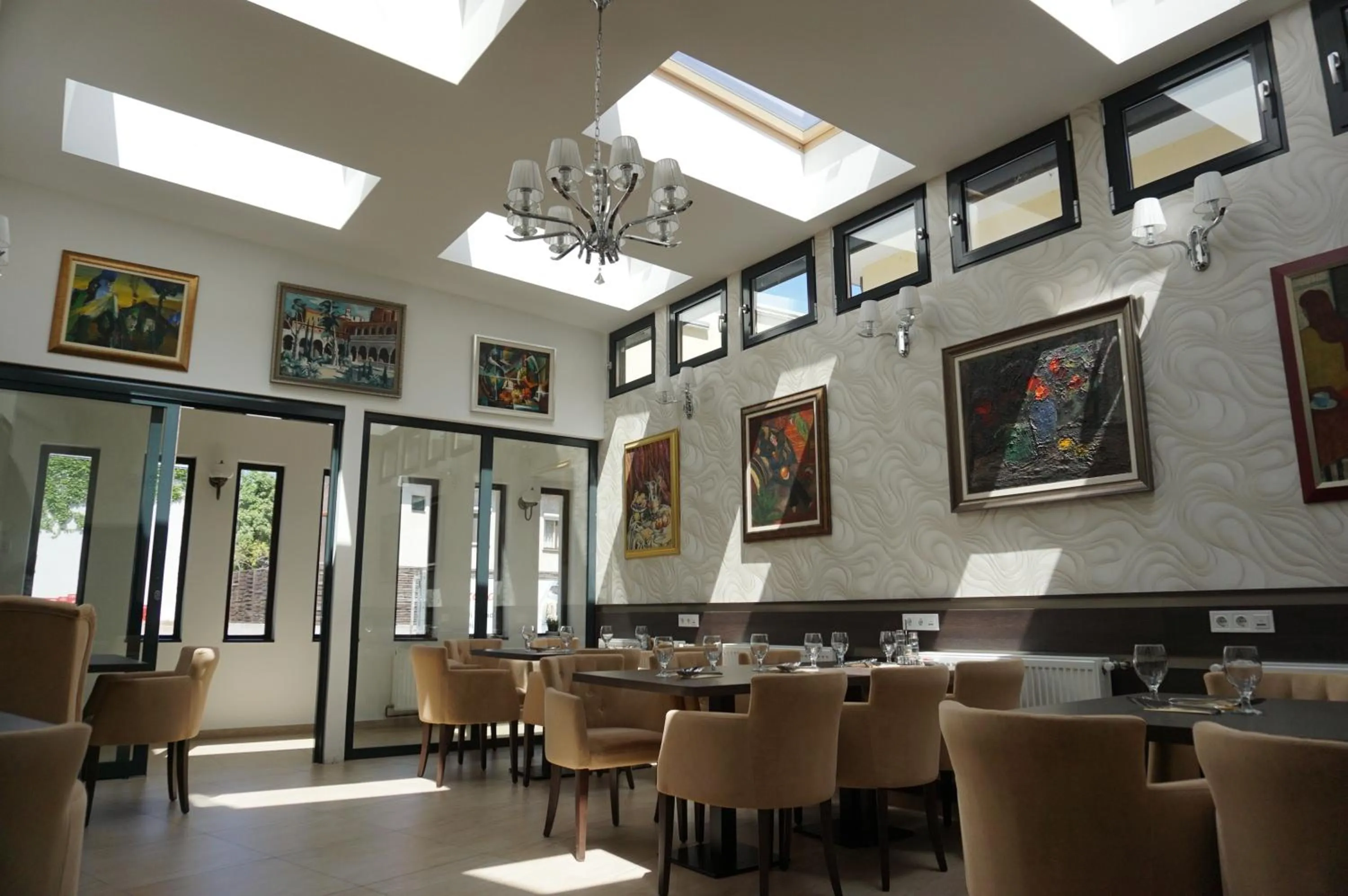 Restaurant/places to eat in Toldi Fogadó