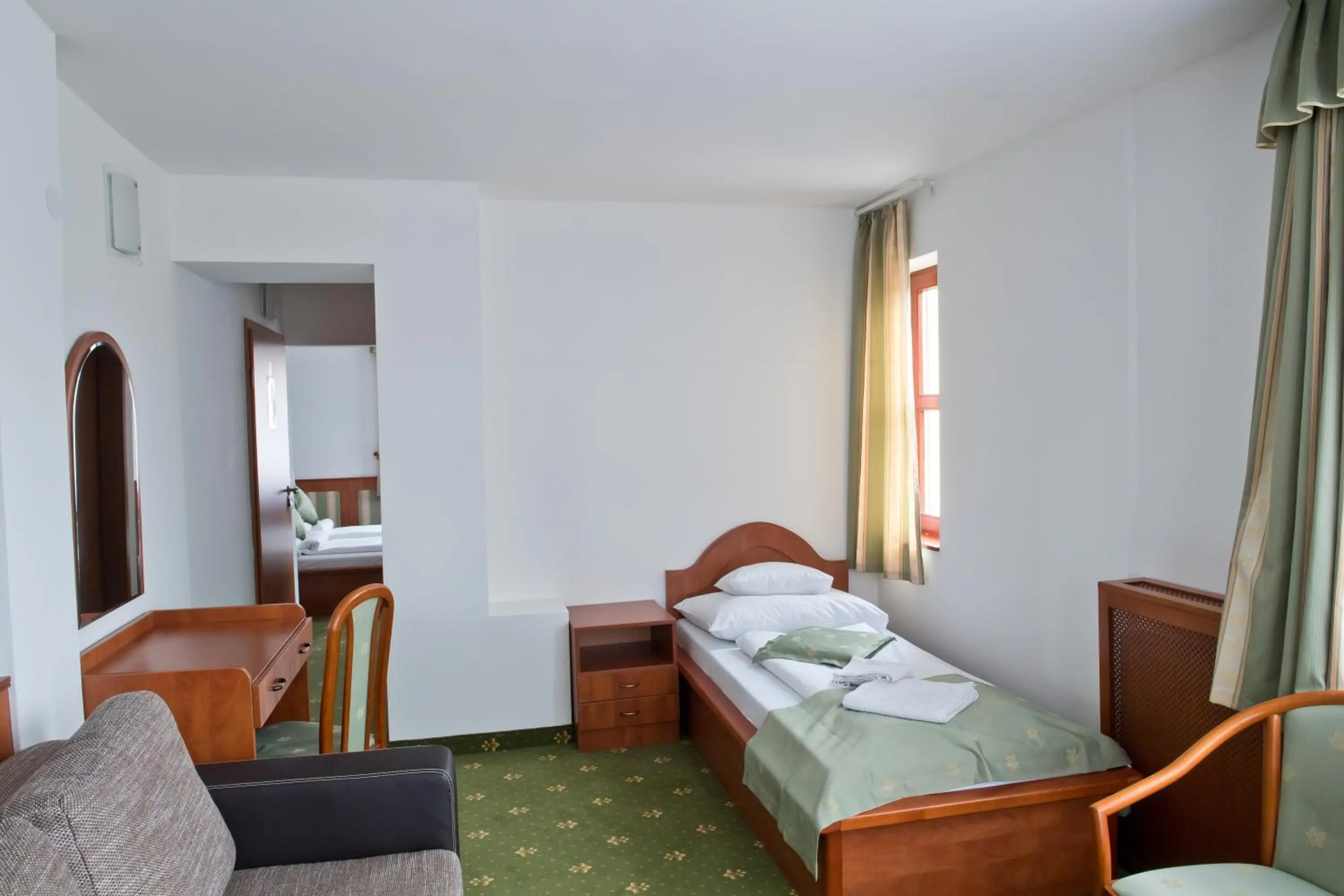 Bedroom, Bed in Toldi Fogadó