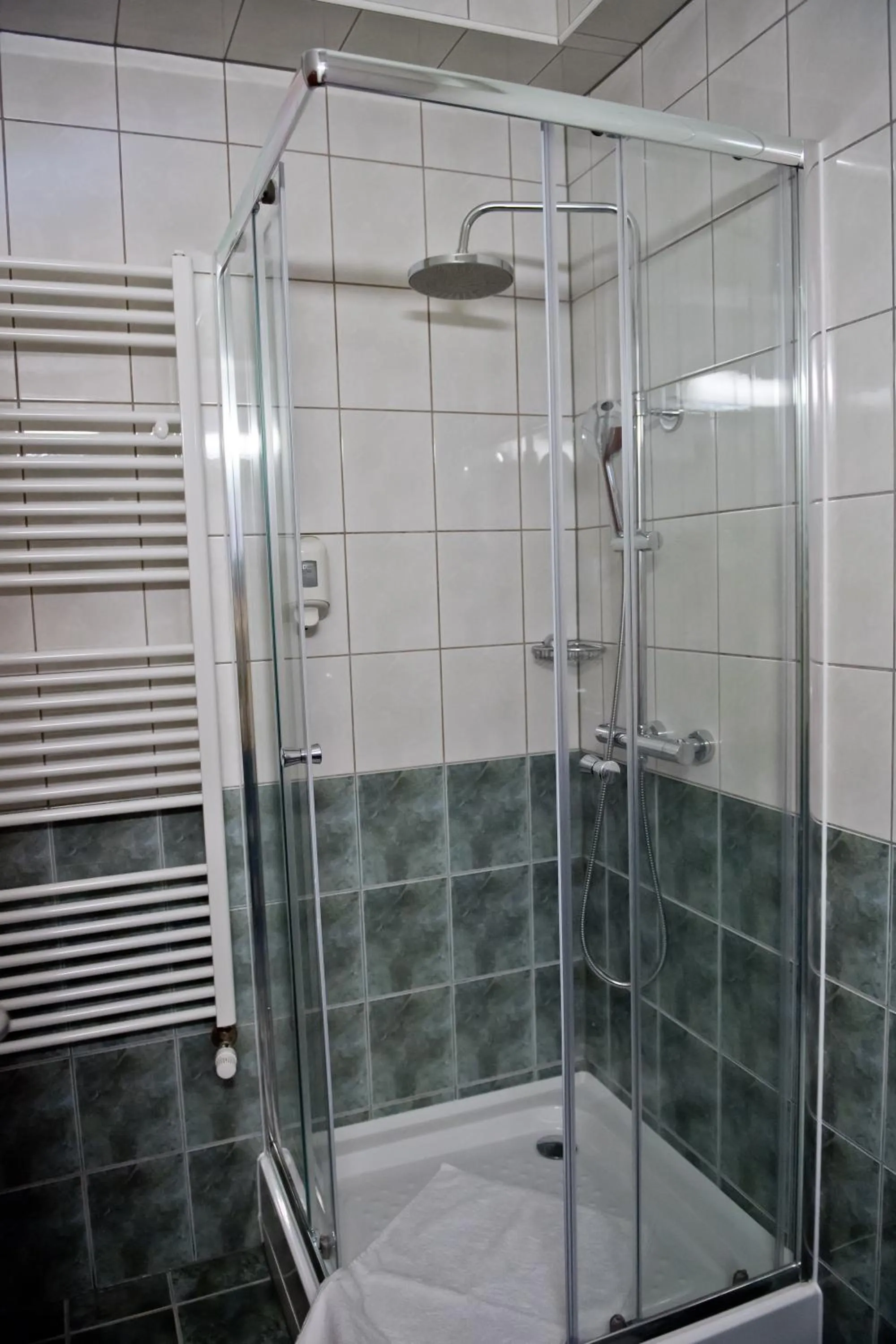 Bathroom in Toldi Fogadó