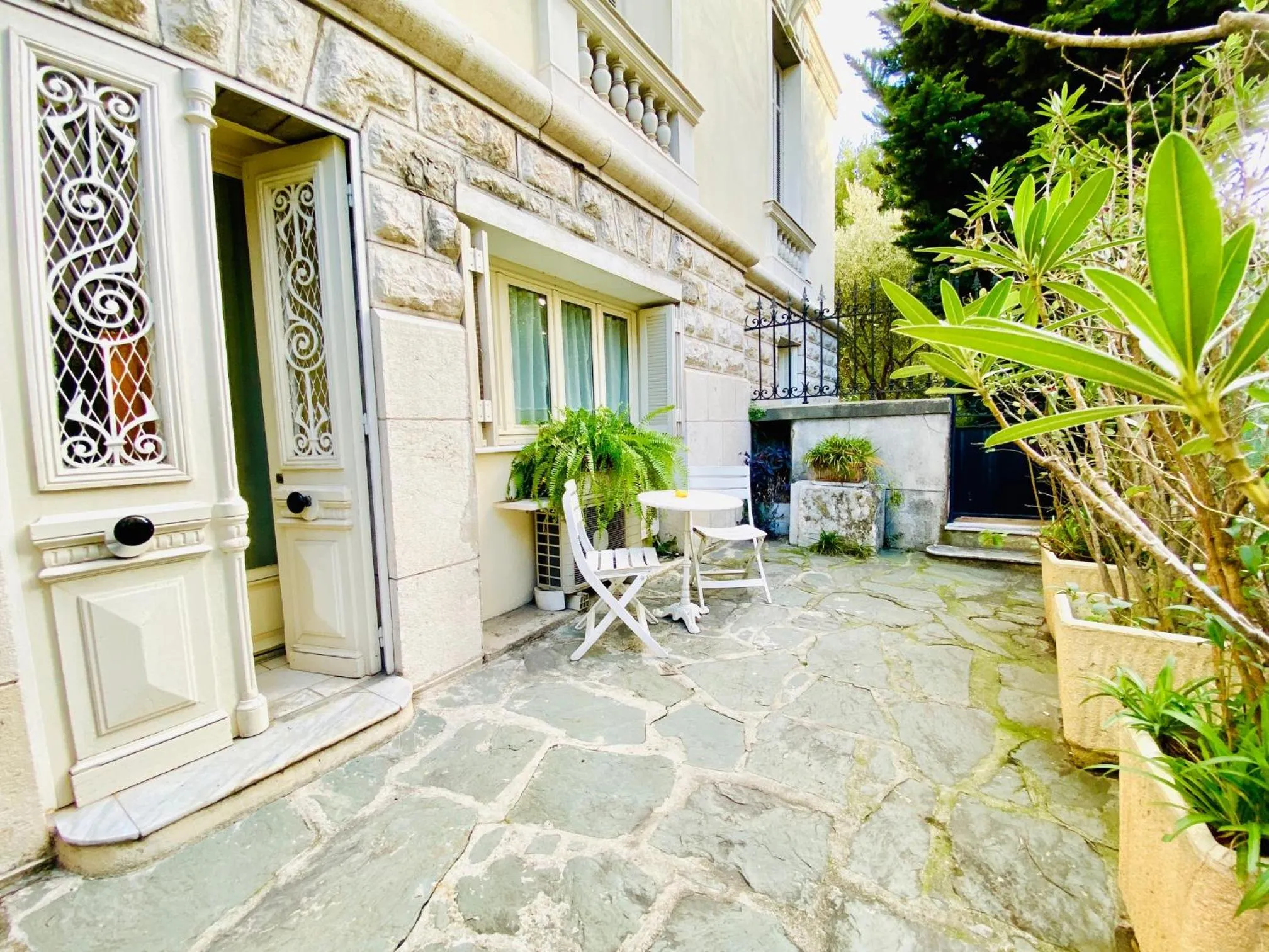 Patio in Résidence La Villa Léonie