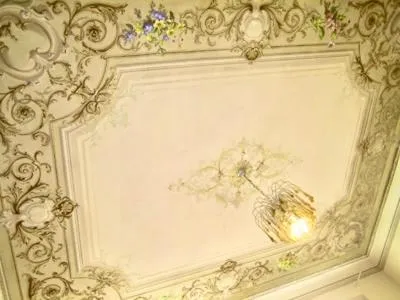 Decorative detail in Résidence La Villa Léonie