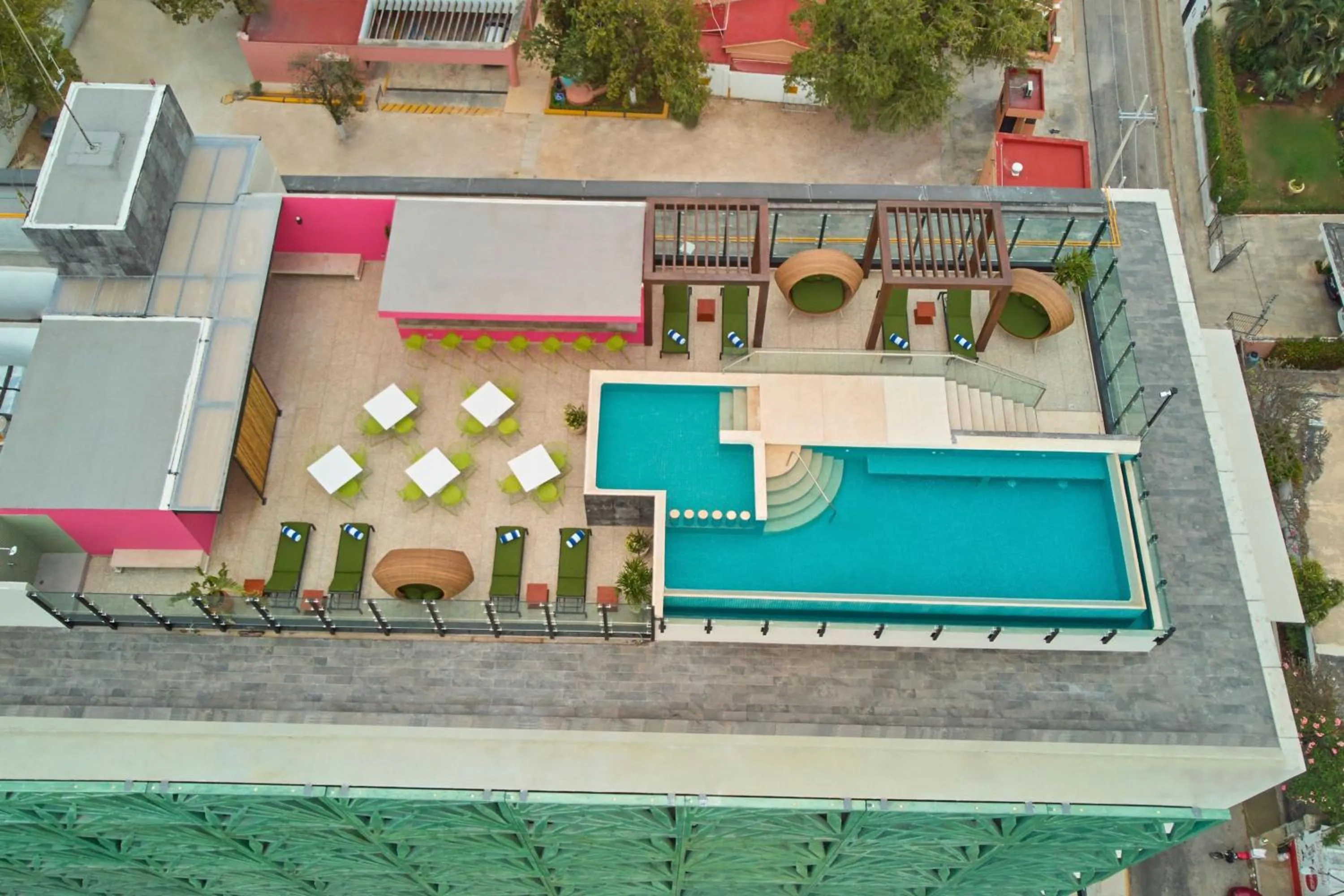 Property building in City Express Plus by Marriott Merida