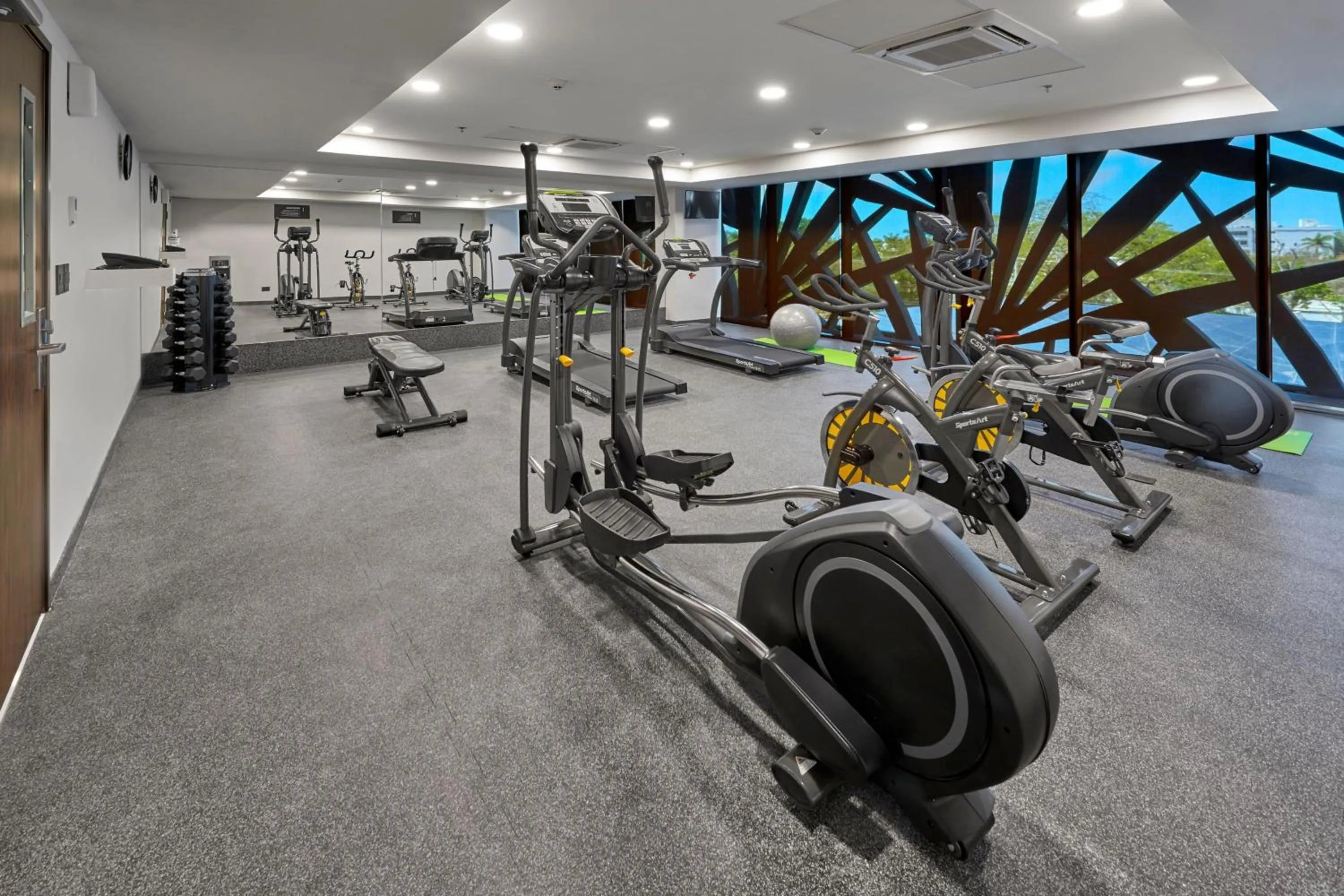 Fitness centre/facilities in City Express Plus by Marriott Merida