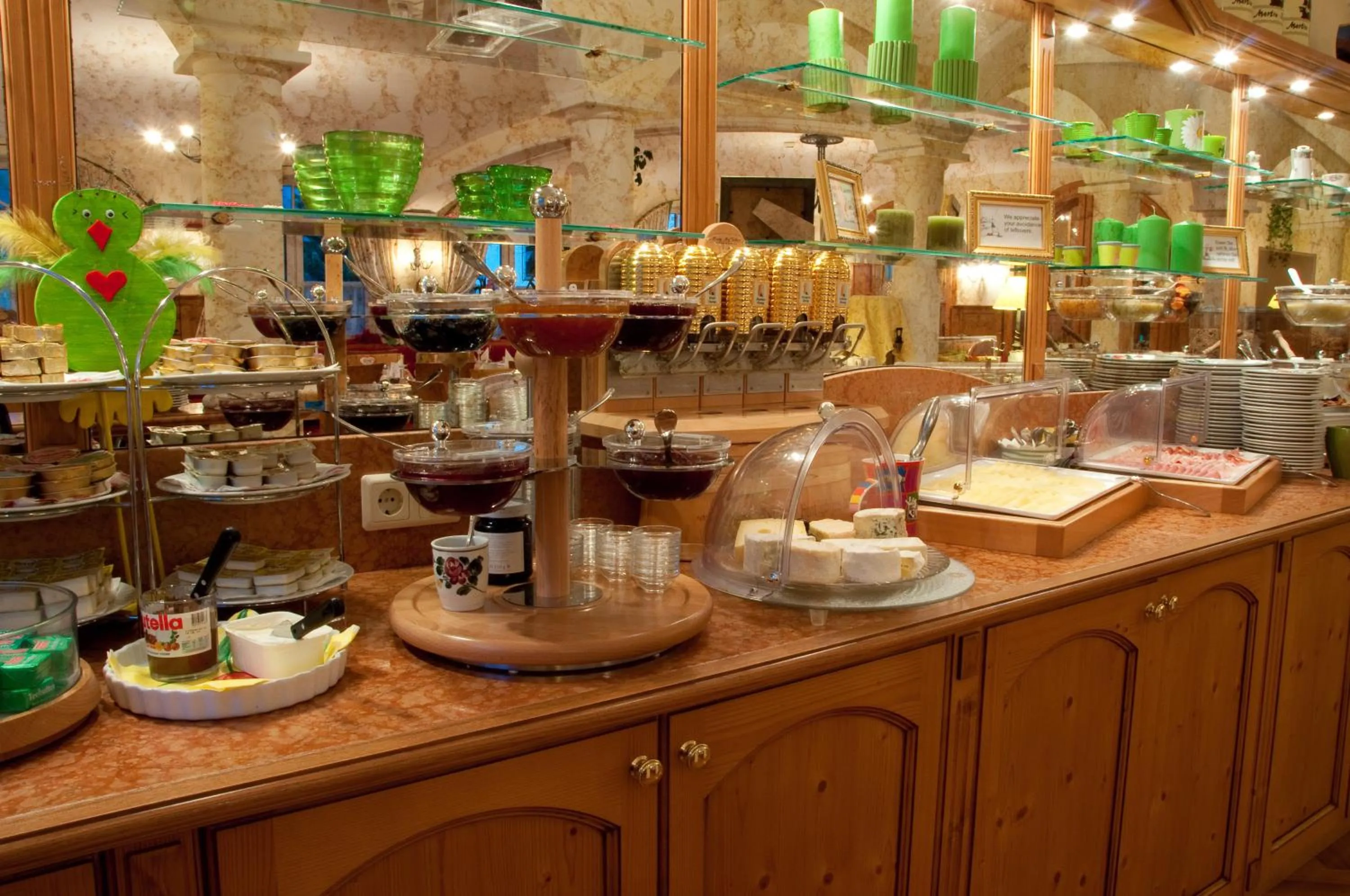 Buffet breakfast in Hotel-Pension Wagnermigl