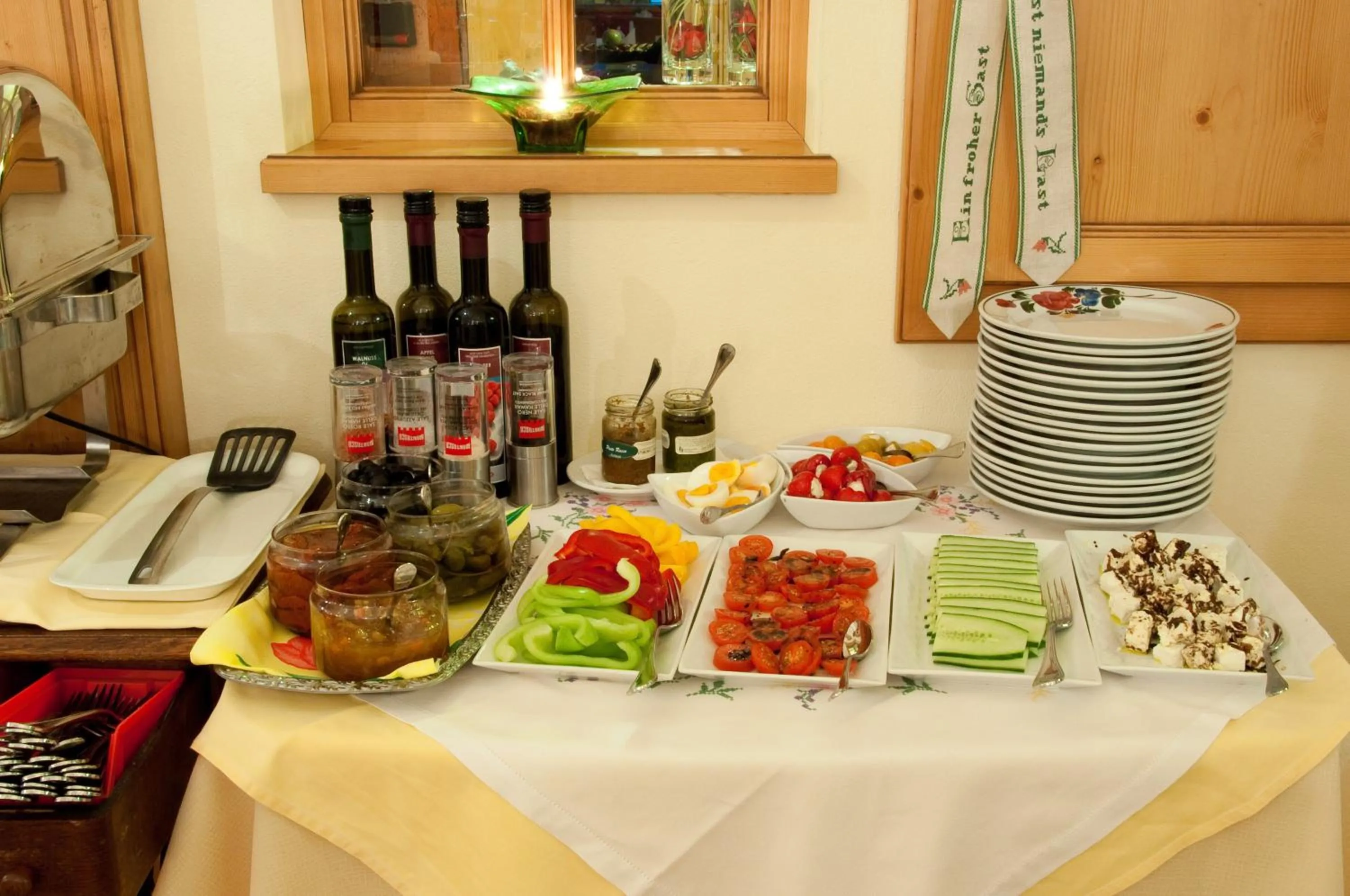 Buffet breakfast in Hotel-Pension Wagnermigl